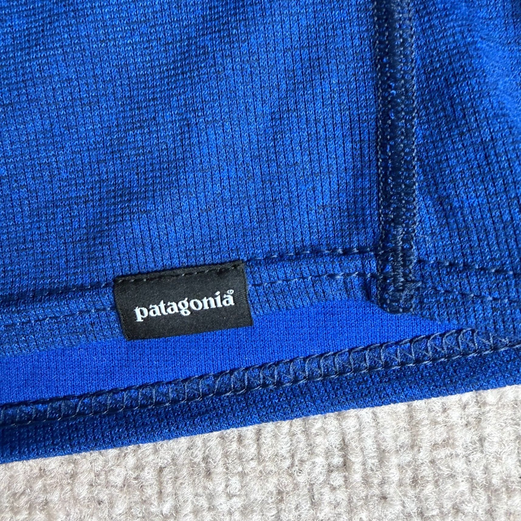 Patagonia Patagonia Mens Shirt 2XL Blue 1/4 Zip Capilene 2 Solid Pullover Casual Activewear Mens Shirt 2XL Blue Patagonia Size US XXL / EU 58 / 5 - 8 Thumbnail