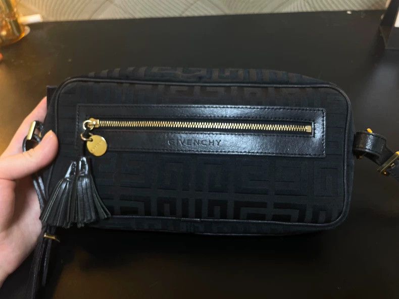 Givenchy Givenchy VINTAGE Crossbody Bag Size ONE SIZE - 1 Thumbnail