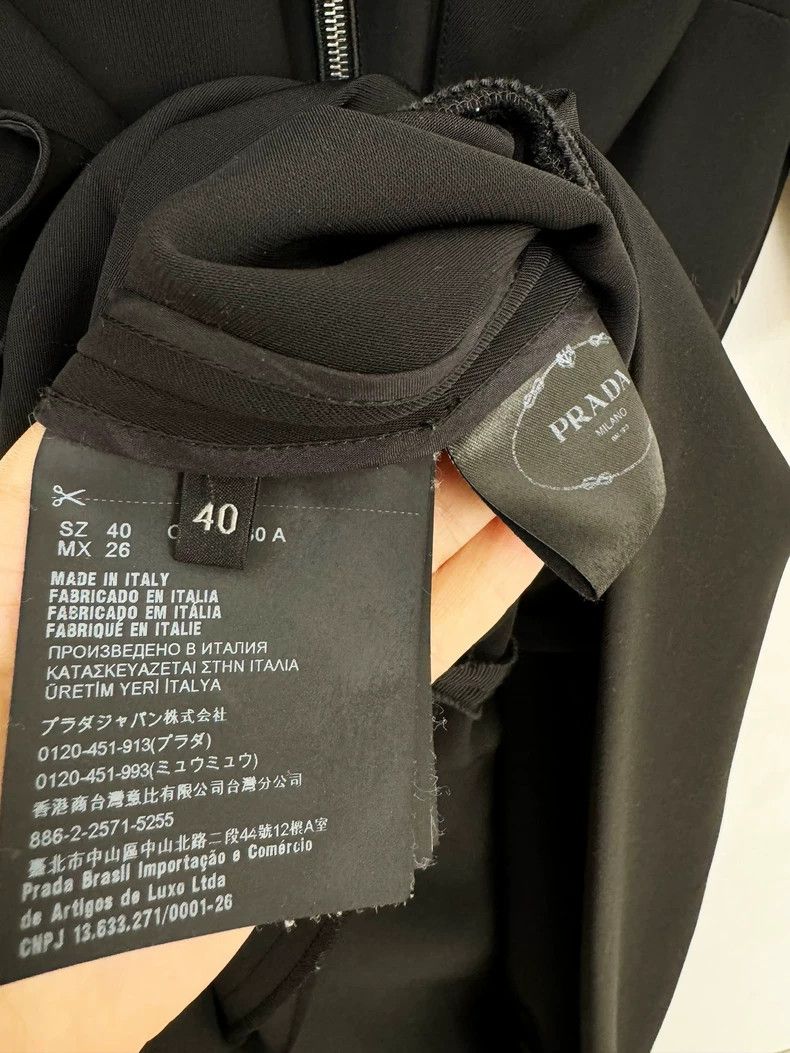 Prada Prada Black pleated dress 2502-Nextarrow Size XS / US 0-2 / IT 36-38 - 5 Thumbnail