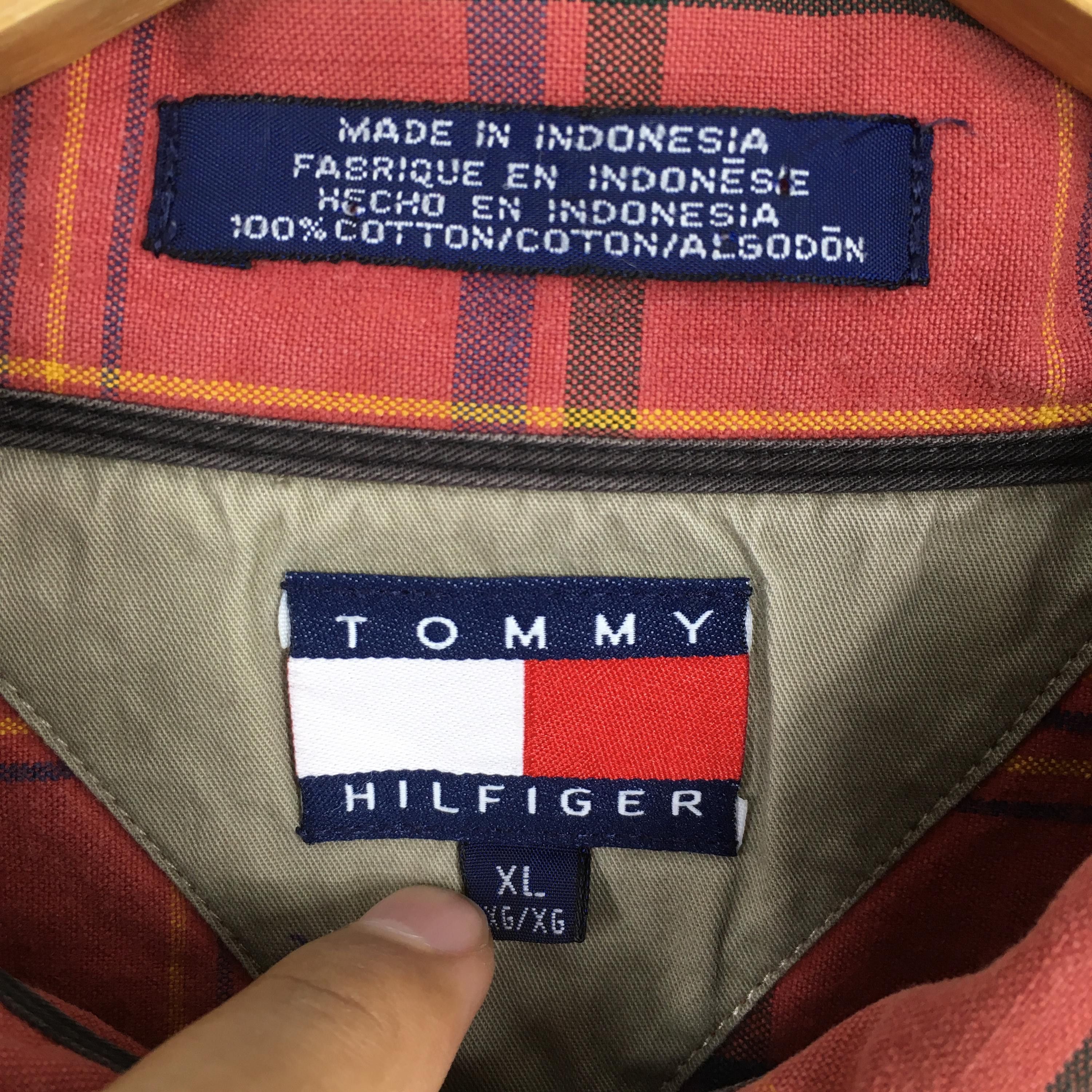 Tommy Hilfiger × Vintage Vintage 90's Tommy Hilfiger Plaid Oxfords XLarge Size US XL / EU 56 / 4 - 5 Thumbnail