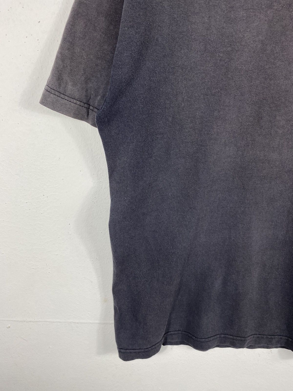 Vintage Vintage 90s Hawaiian Legends Distressed Faded T-Shirt Size US L / EU 52-54 / 3 - 6 Thumbnail