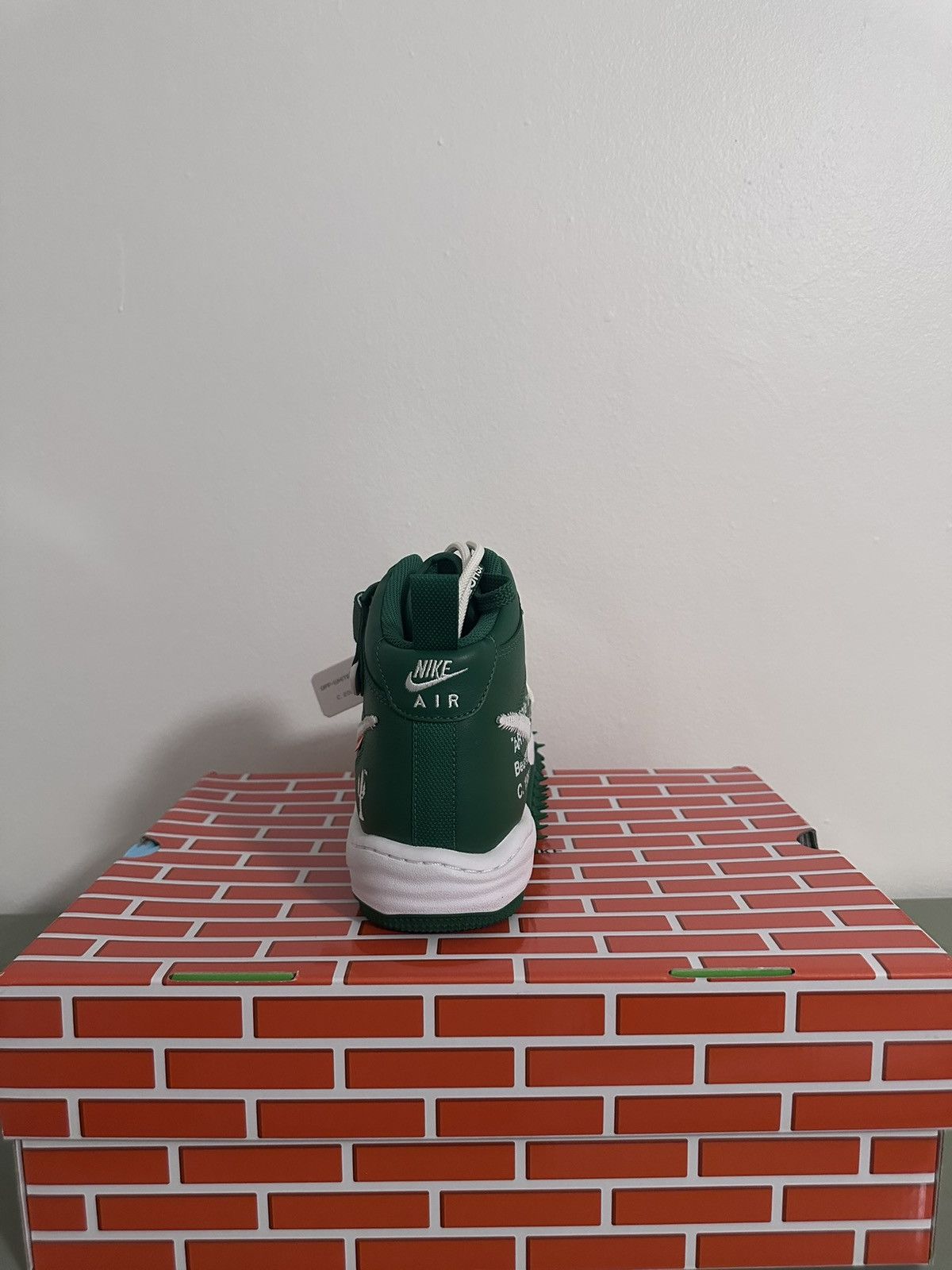 Nike × Off-White Nike Off-White x Air Force 1 Mid Pine Green Size US 10.5 / EU 43-44 - 7 Thumbnail