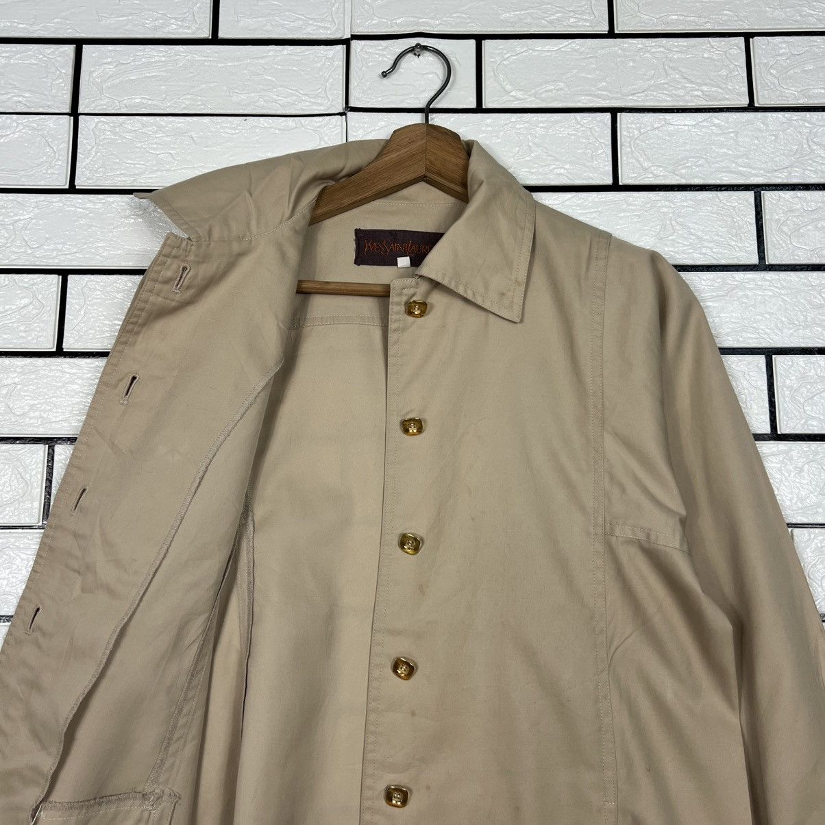 Yves Saint Laurent Vintage 90s YVES SAINT LAUREN Button Shirt Jacket #4049-C184 Size S / US 4 / IT 40 - 9 Thumbnail