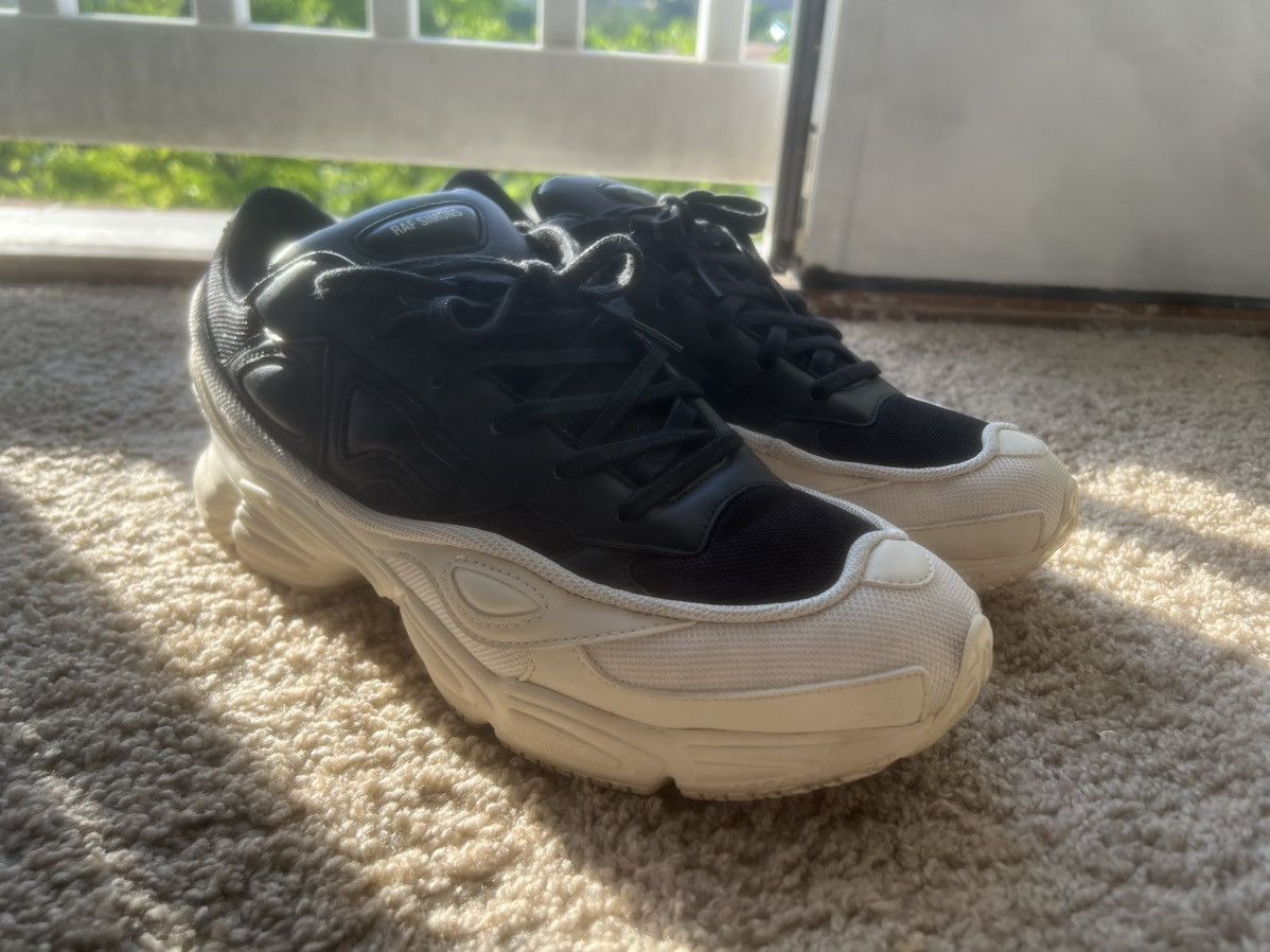 Raf Simons RAF Simons ozweego black/cream Size US 10 / EU 43 - 1 Thumbnail