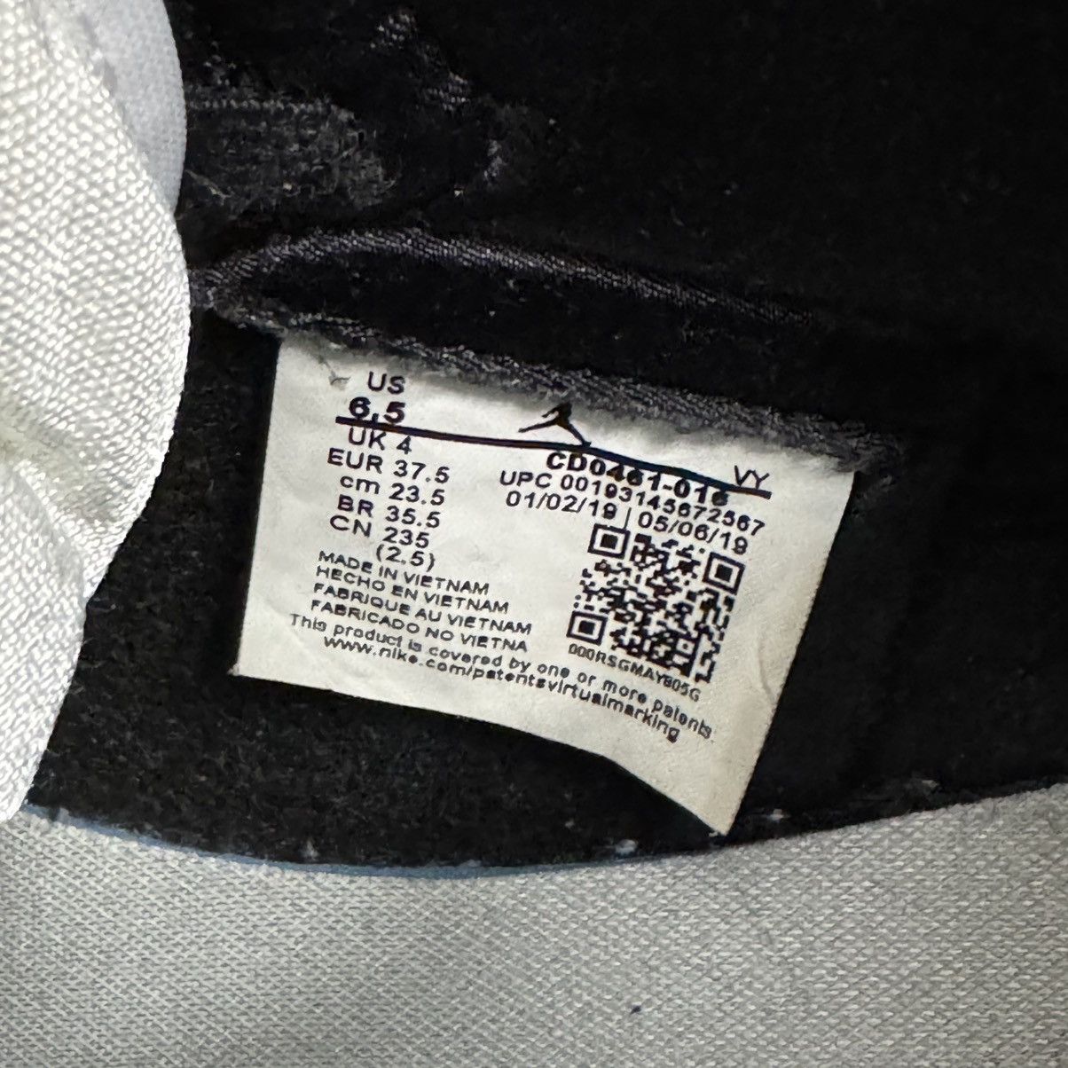 Jordan Brand Jordan 1 Retro High Satin Black Toe Size US 6.5 / IT 36.5 - 8 Thumbnail