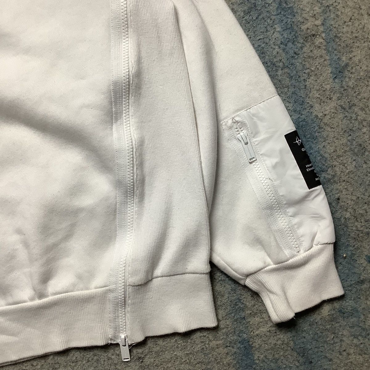 GU × Jun Takahashi × Undercover Jun Takahashi x Undercover Gu Crewneck Sweatshirt Size US L / EU 52-54 / 3 - 4 Thumbnail