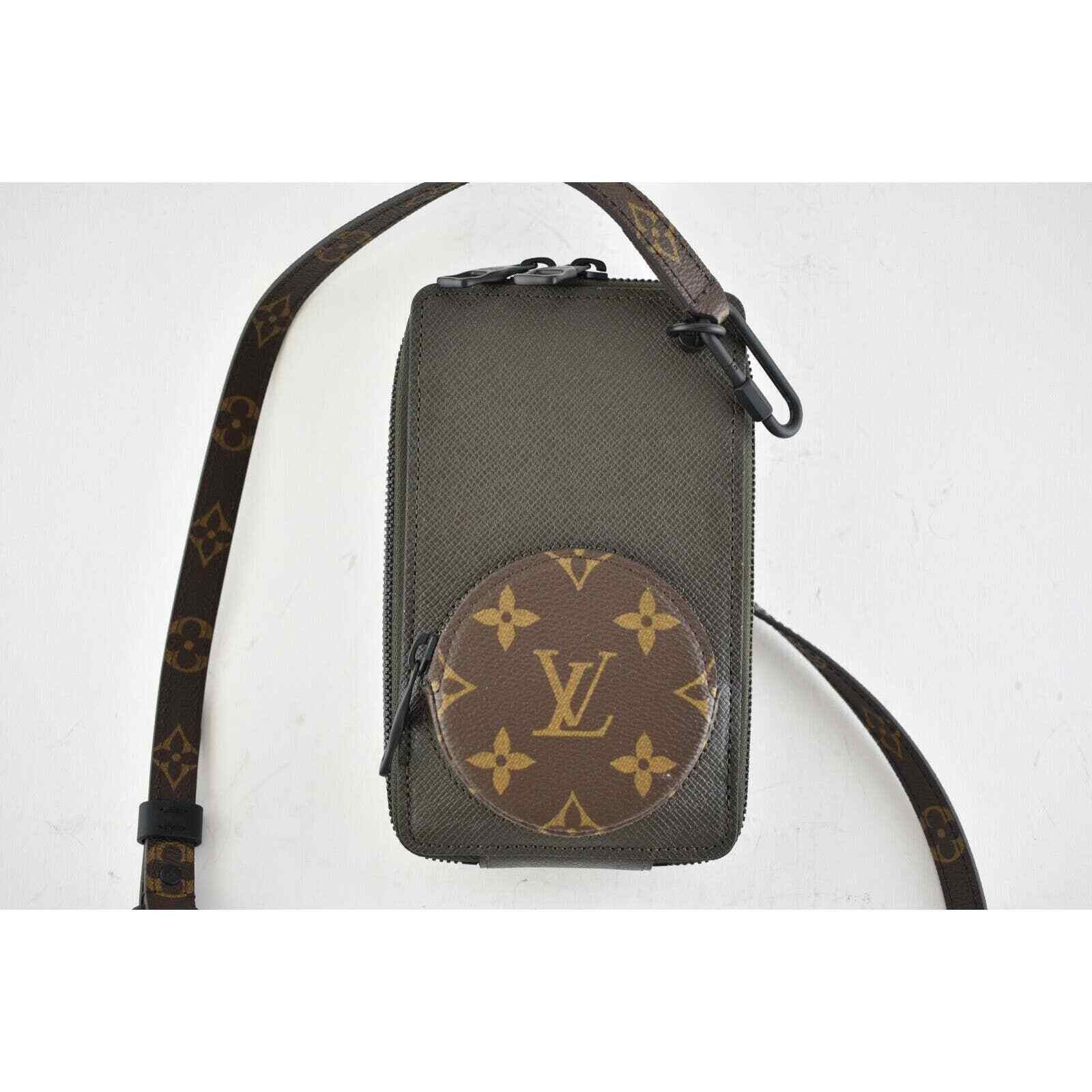 Louis Vuitton Louis Vuitton Brown Monogram LV Logo Crossbody Shoulder Bag Size ONE SIZE - 4 Thumbnail