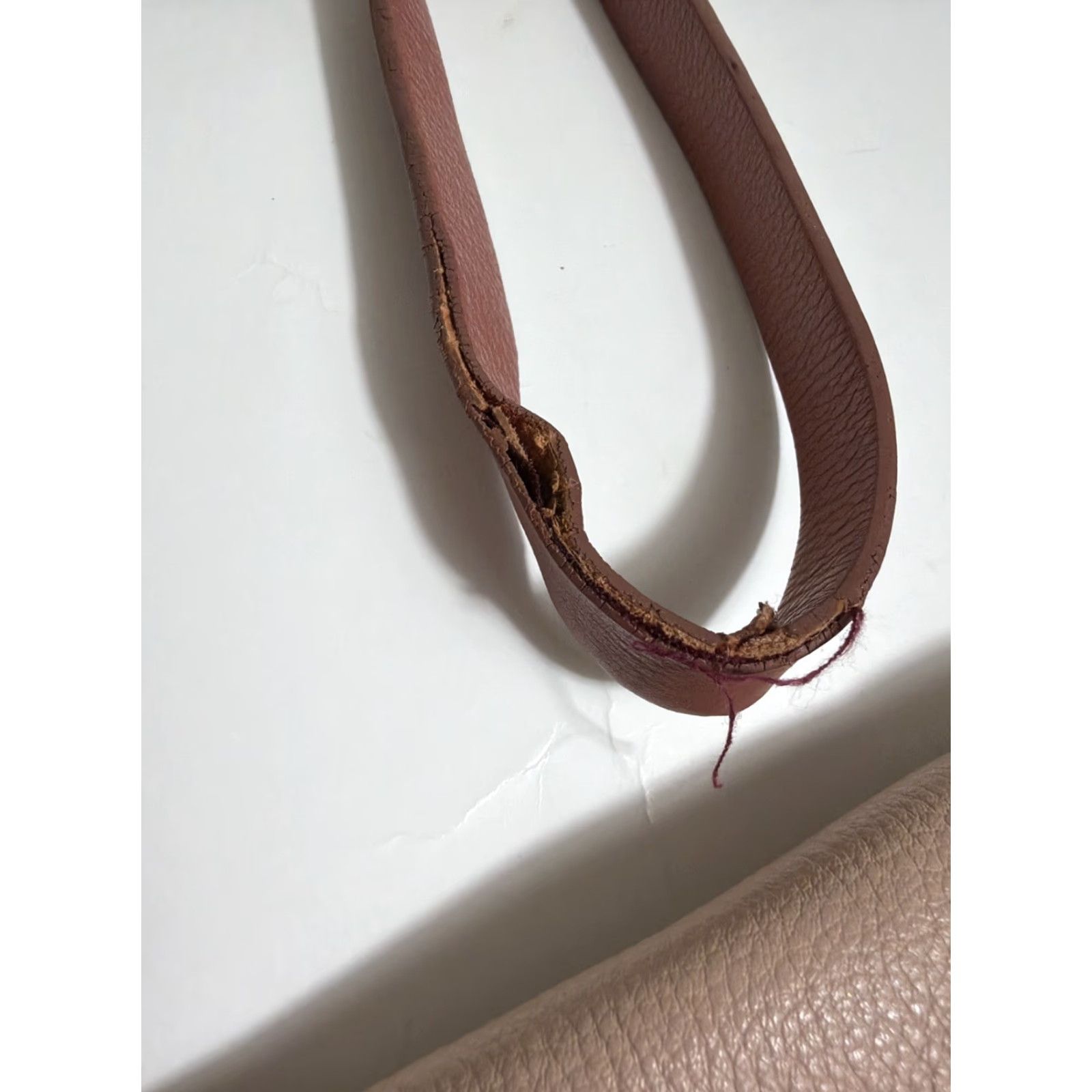 Clarks VINTAGE Clarks Pebbled Leather Crossbody Purse Pink 9x7x2.5 Flaw Strap Womens Crossbody Pebbles Leather Pink 9x7x2.5 Strap Wear Size ONE SIZE - 7 Thumbnail