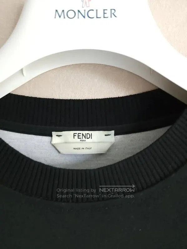 Fendi Fendi Black Cropped Logo Sweatshirt for Women . Size M / US 6-8 / IT 42-44 - 3 Thumbnail