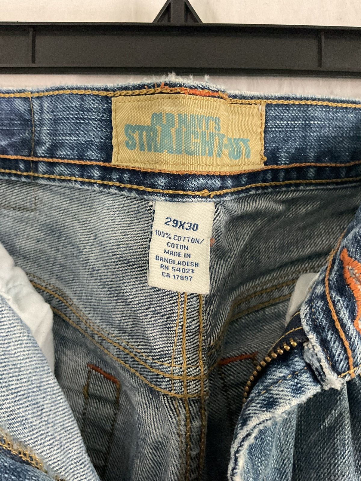 Old Navy Old Navy Straight Cut Jeans Size US 29 - 3 Thumbnail