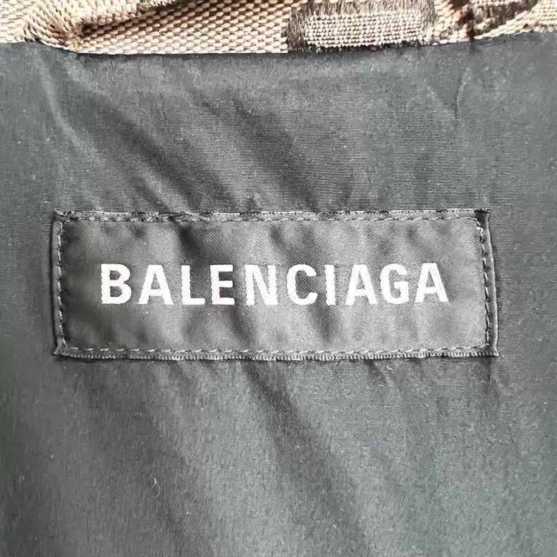 Balenciaga Balenciaga Khaki color embroidered double B full print ret Size US M / EU 48-50 / 2 - 5 Thumbnail