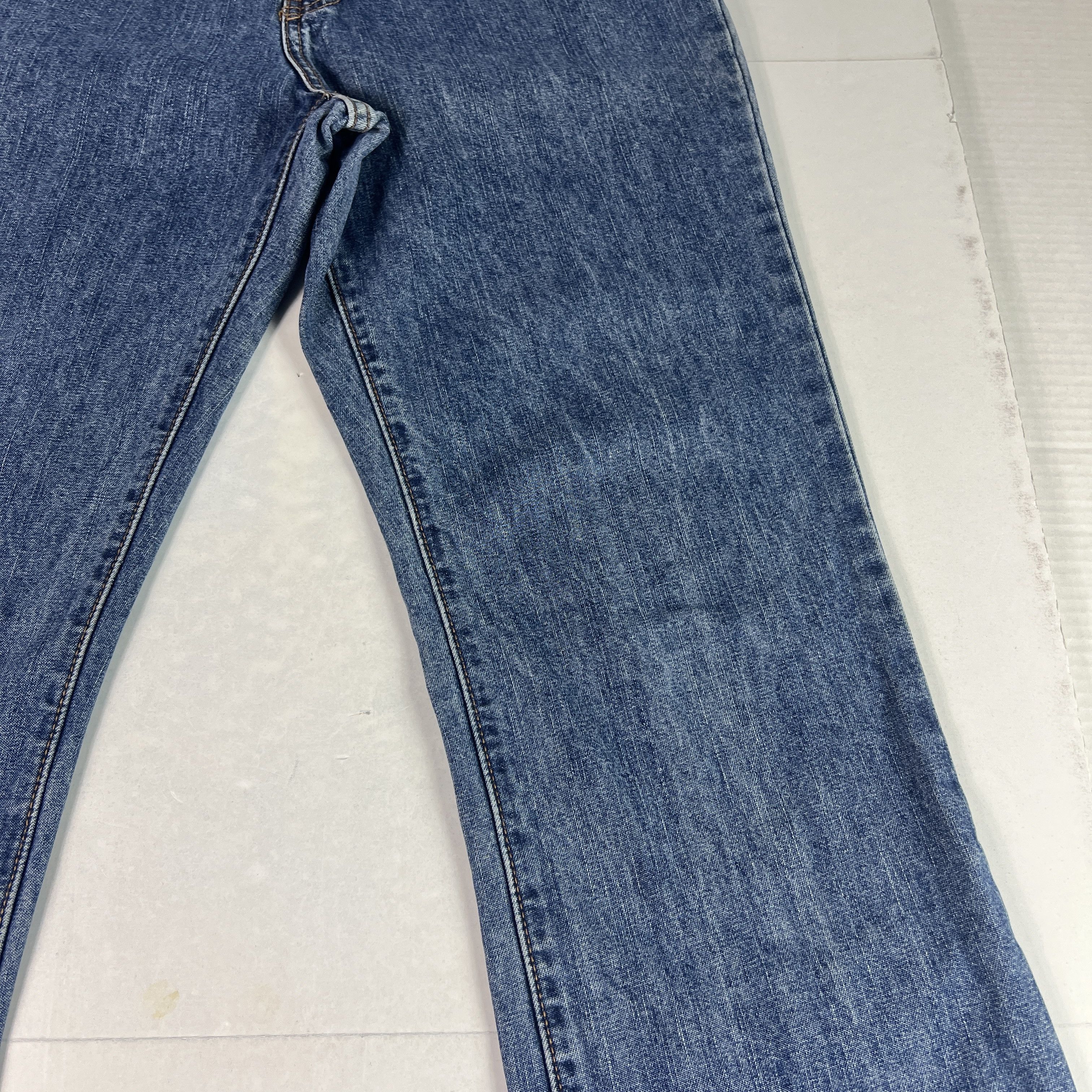 Calvin Klein VTG Calvin Klein Jeans Mid Rise Boot Cut Blue Faded Denim Size 32" / US 10 / IT 46 - 3 Thumbnail