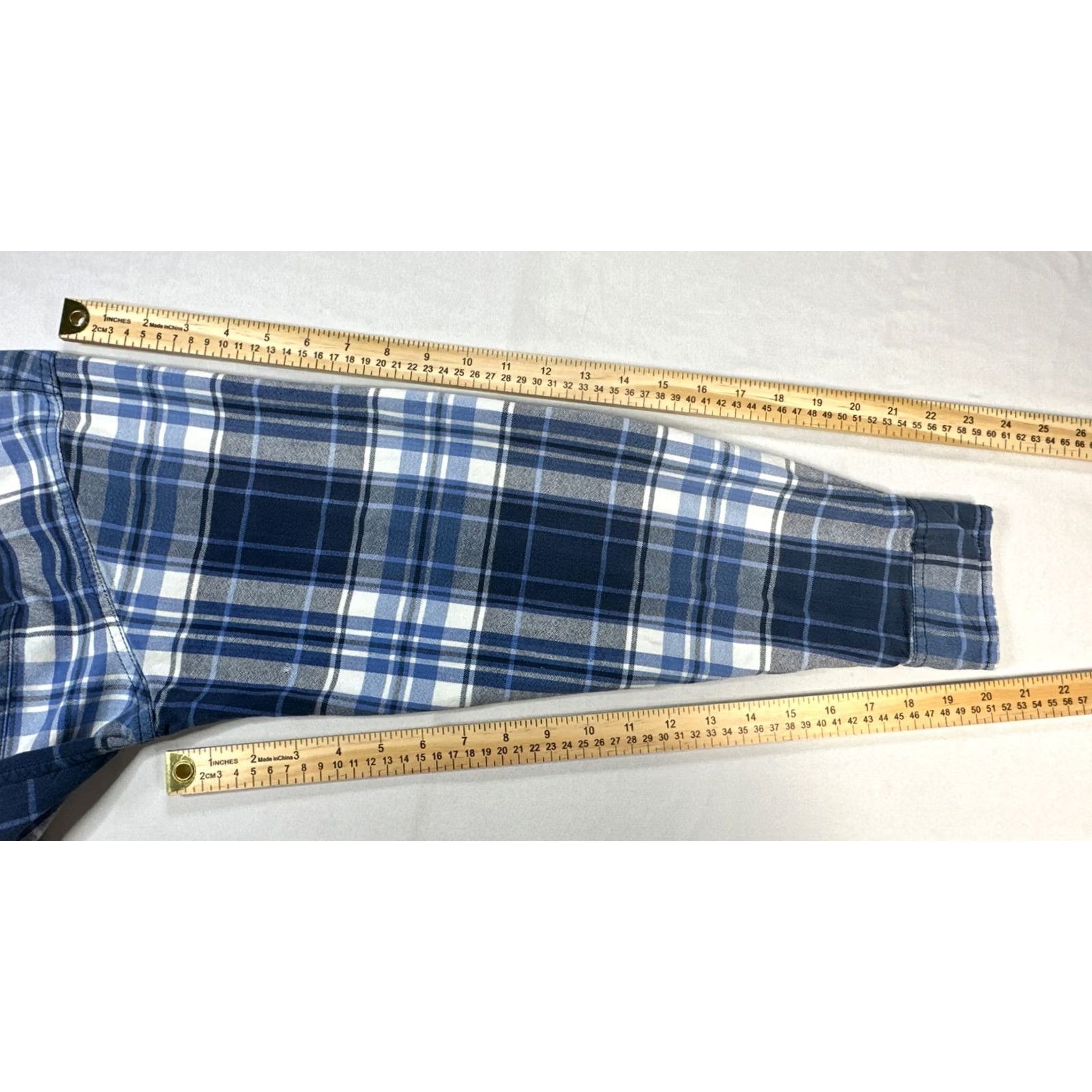 Tommy Hilfiger VINTAGE Tommy Hilfiger Shirt Men Blue Button Collar Knit Flannel Elbow Patches Pocket Long Sleeve Size L Regular Classic Size US L / EU 52-54 / 3 - 3 Thumbnail