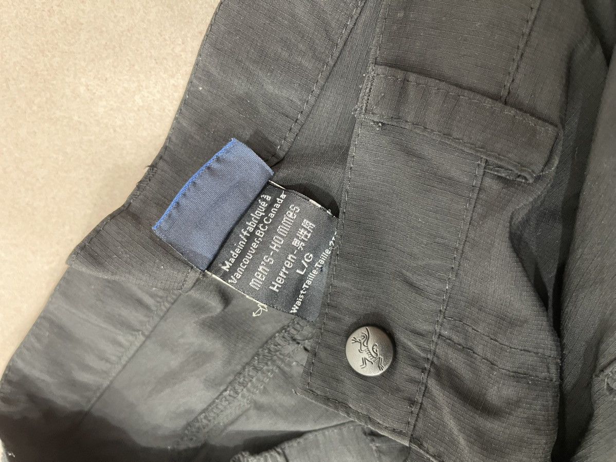 Arc'teryx Arcteryx Cargo Black Hiking Pants Size US 33 - 17 Thumbnail