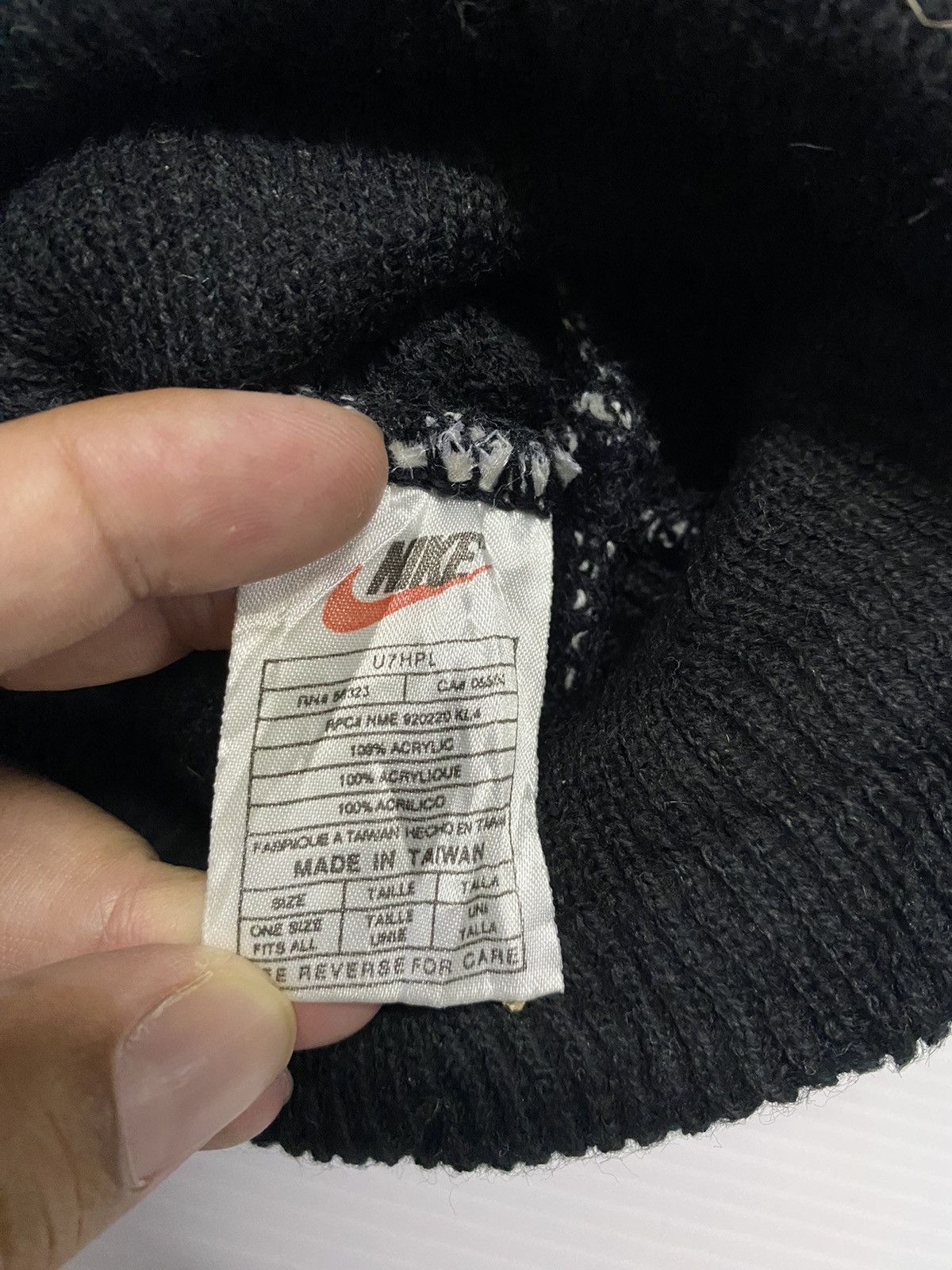 Nike Nike Small Logo Embroidery Beanie Hat Size ONE SIZE - 4 Thumbnail
