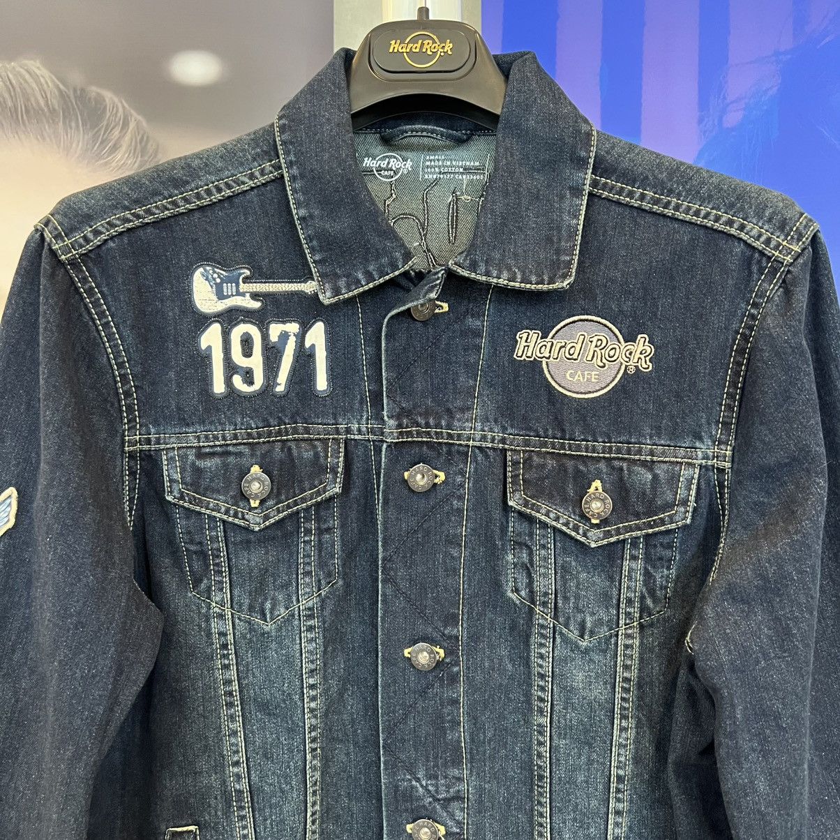 Hard Rock Cafe Denim Jacket Premium Hardrock cafe Genting Highland Malaysia Size US M / EU 48-50 / 2 - 3 Thumbnail