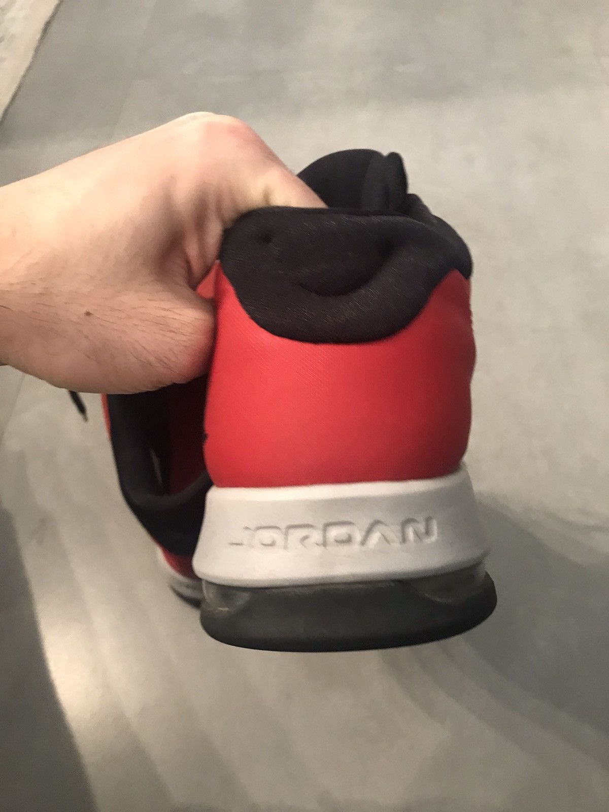 Jordan Brand Jordan red high top sneakers Size US 12.5 / EU 45-46 - 6 Thumbnail