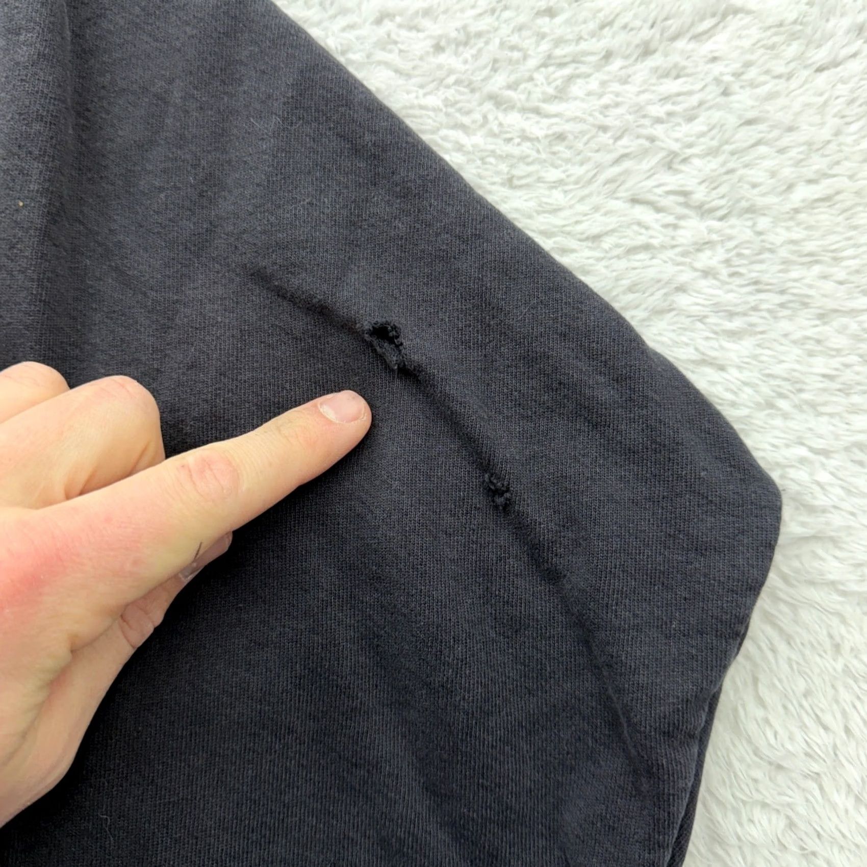 Nike VINTAGE Nike Sweatshirt Embroidered Swoosh Made in USA Black Mens L Distressed 90s Crew Neck Fleece Oversized Cotton Blend Pullover Ther? Size US L / EU 52-54 / 3 - 4 Thumbnail