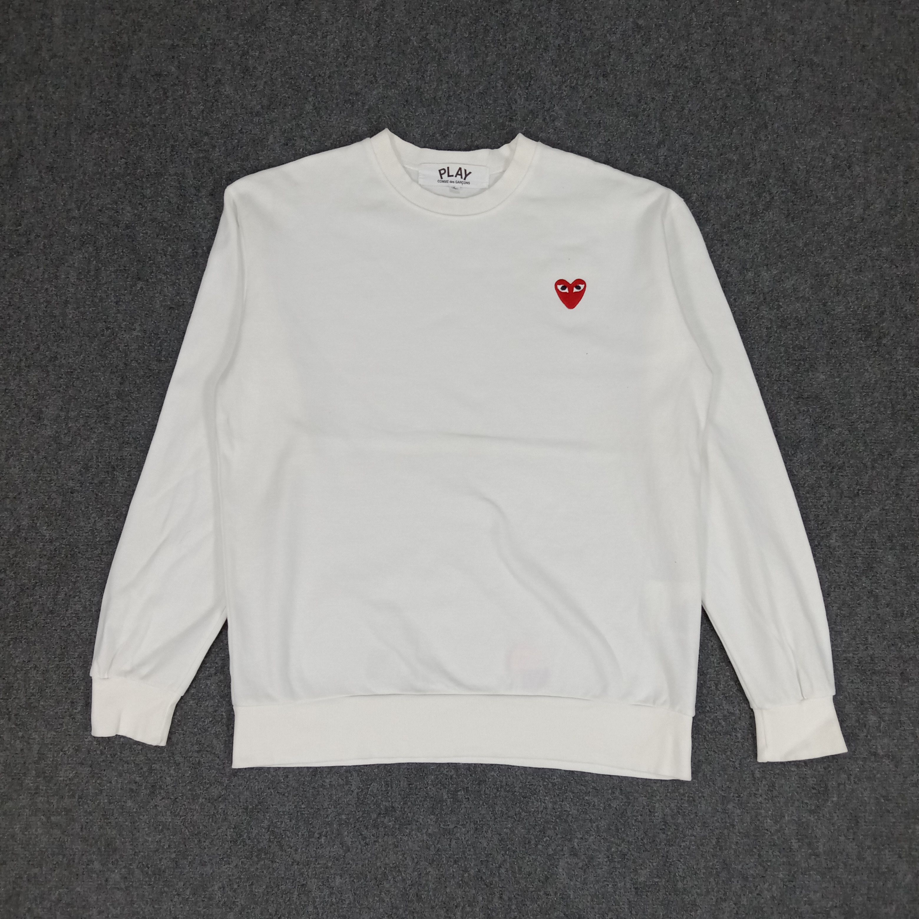 Comme des Garcons × Japanese Brand × Vintage Play Comme des Garcons Japanese Designer Sweatshirt Size US L / EU 52-54 / 3 - 1 Thumbnail