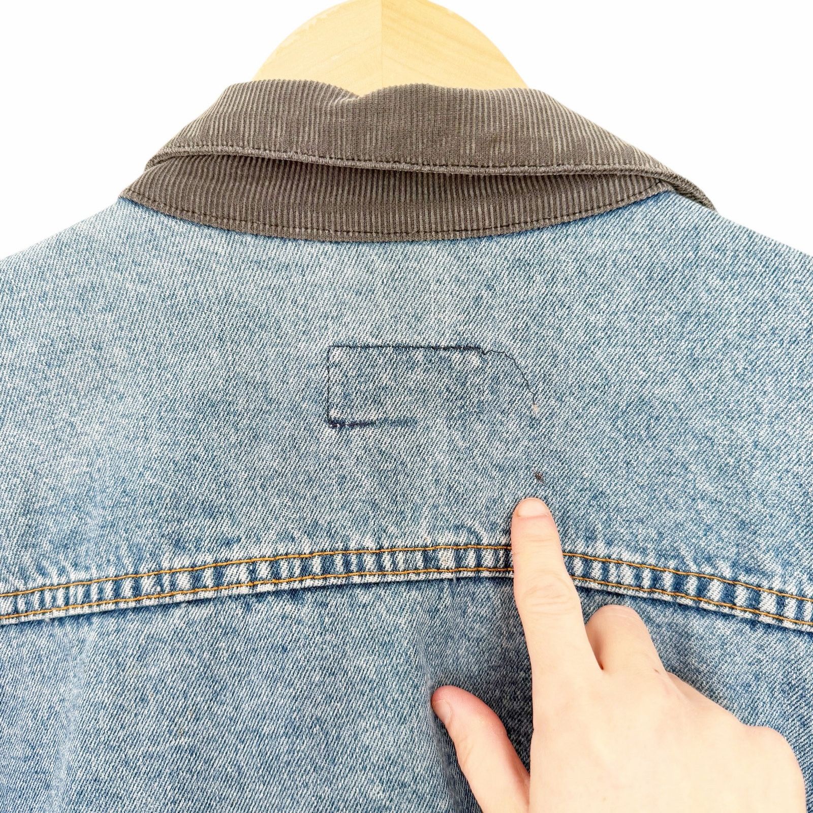 Vintage Vintage Girbaud Jean Jacket Corduroy Collar Sz L/XL Size US L / EU 52-54 / 3 - 7 Thumbnail