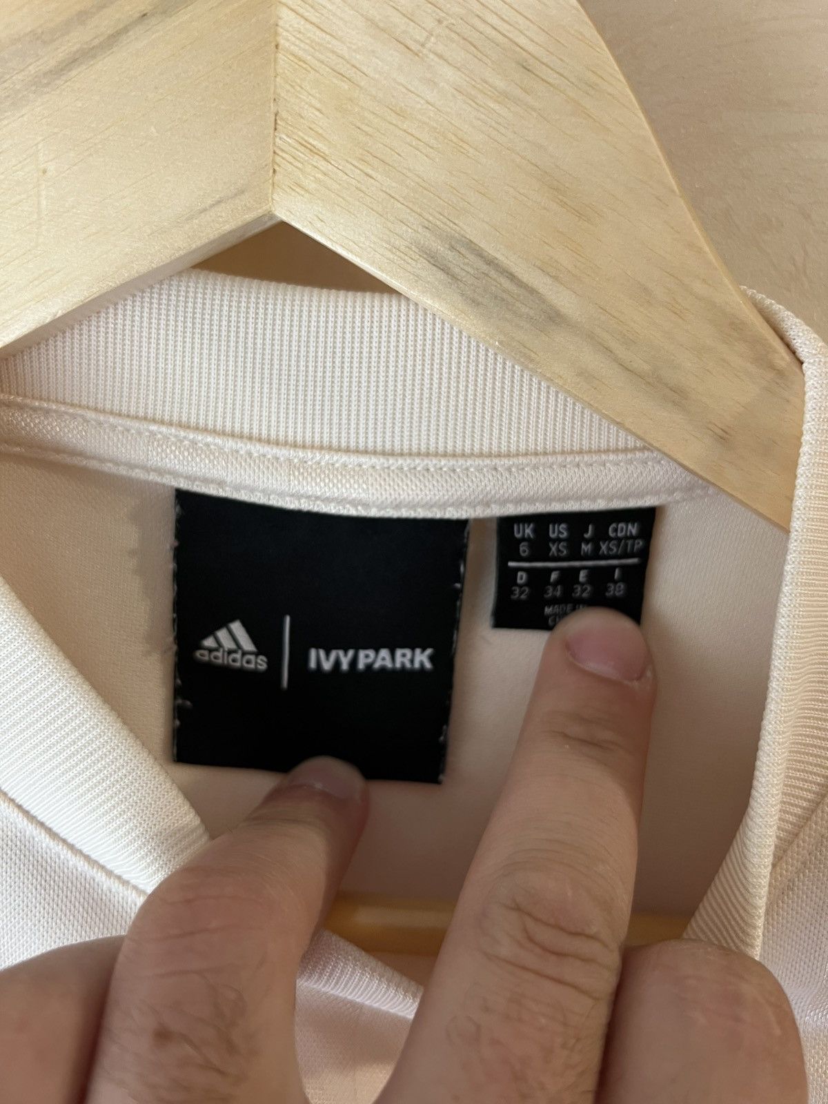 Adidas Adidas Ivy Park longsleeve Size S / US 4 / IT 40 - 2 Thumbnail