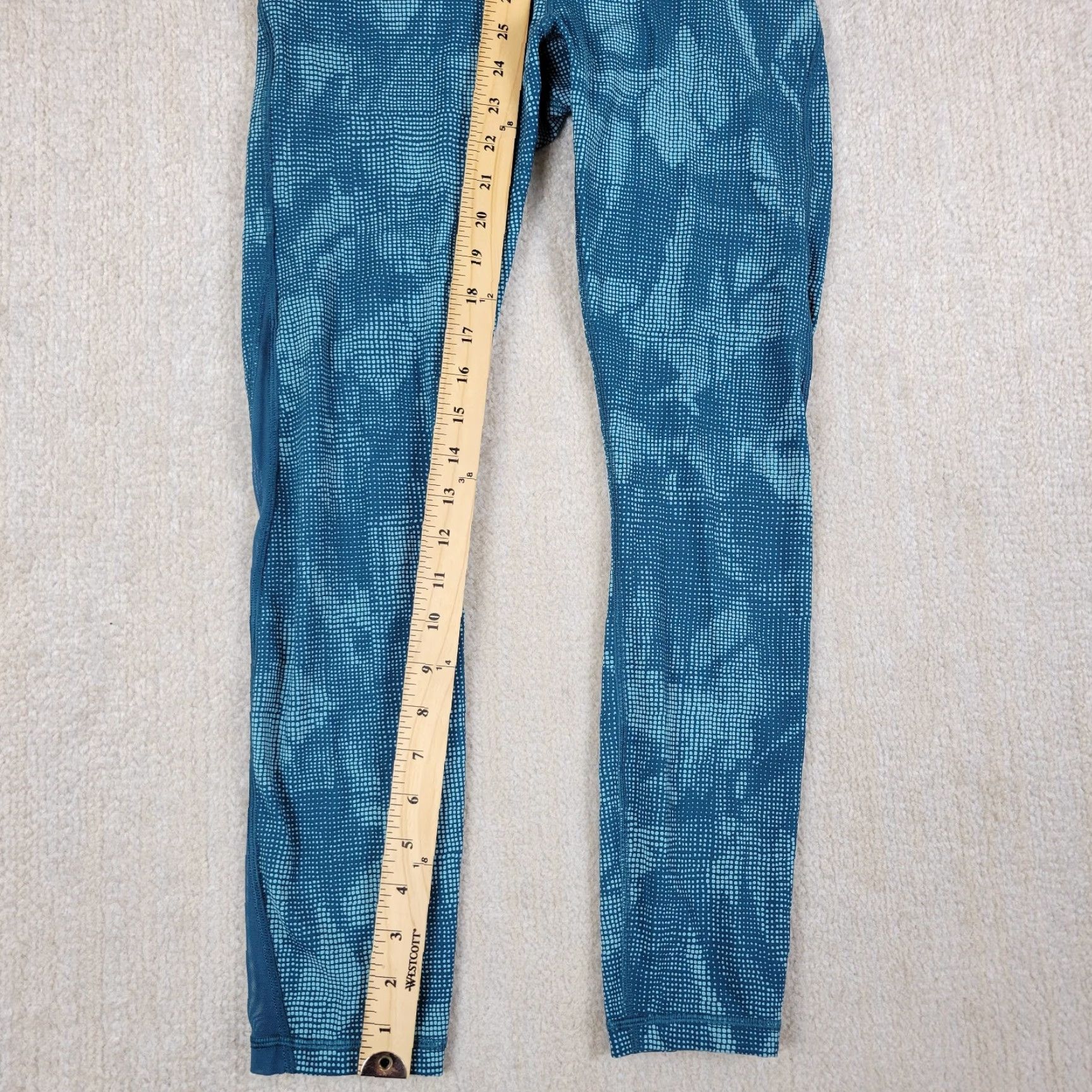 Lululemon Fast and Free High-Rise Tight 25 Womens Size 6 Blue Nulux Geometric