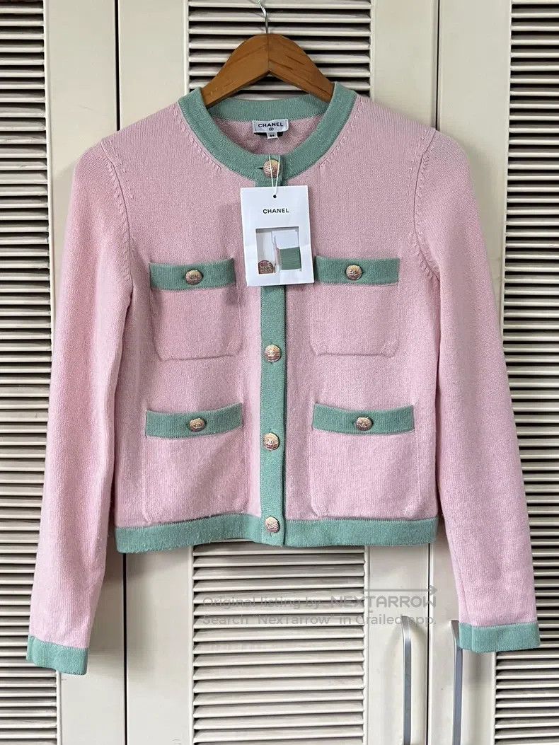 Chanel Chanel 24C pink and green cashmere knitted cardigan coat Size XXS / US 00 / IT 34 - 1 Thumbnail