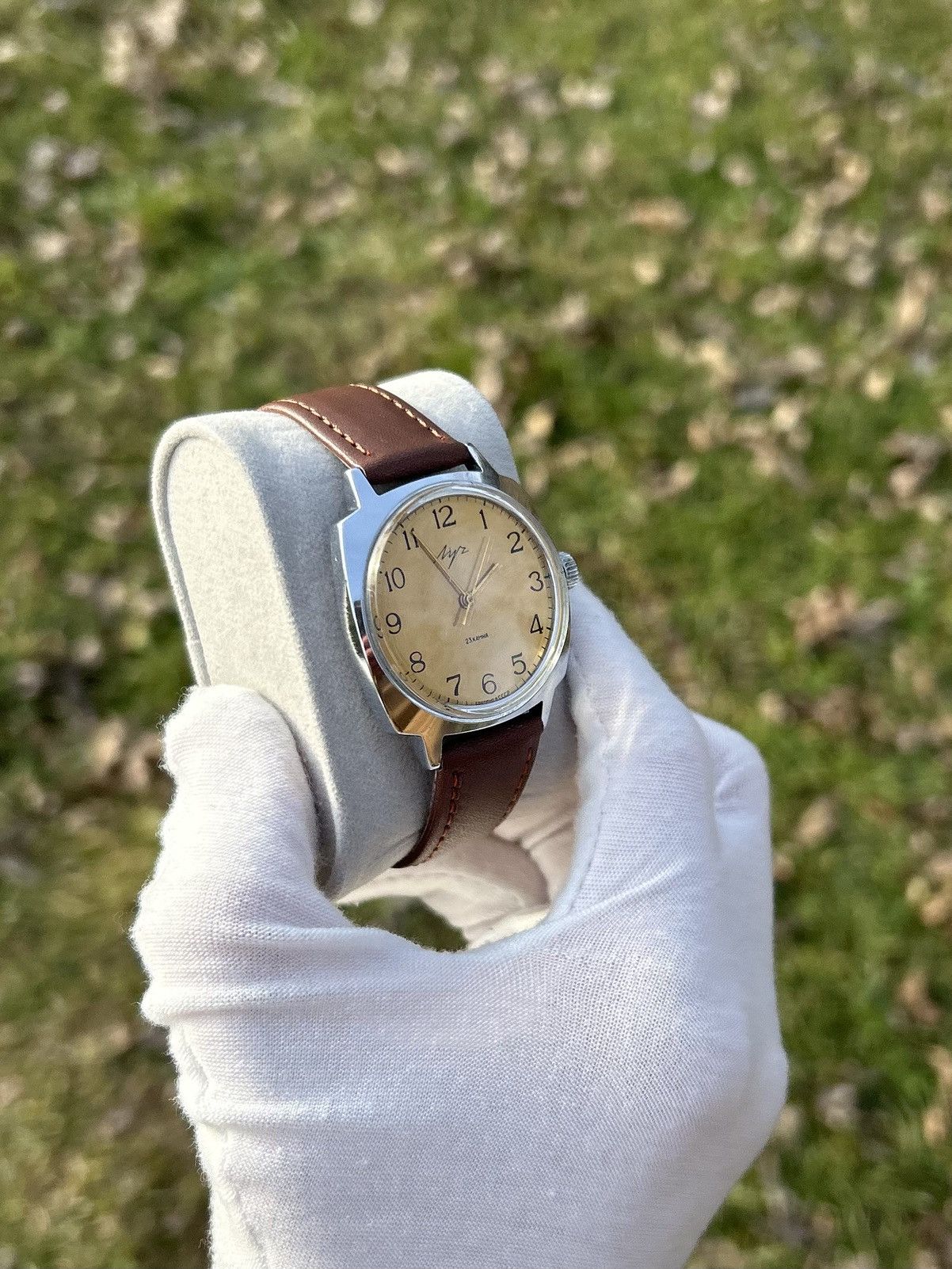 Vintage Vintage Watch Luch Soviet USSR Mechanical Retro 1980s Size ONE SIZE - 16 Thumbnail