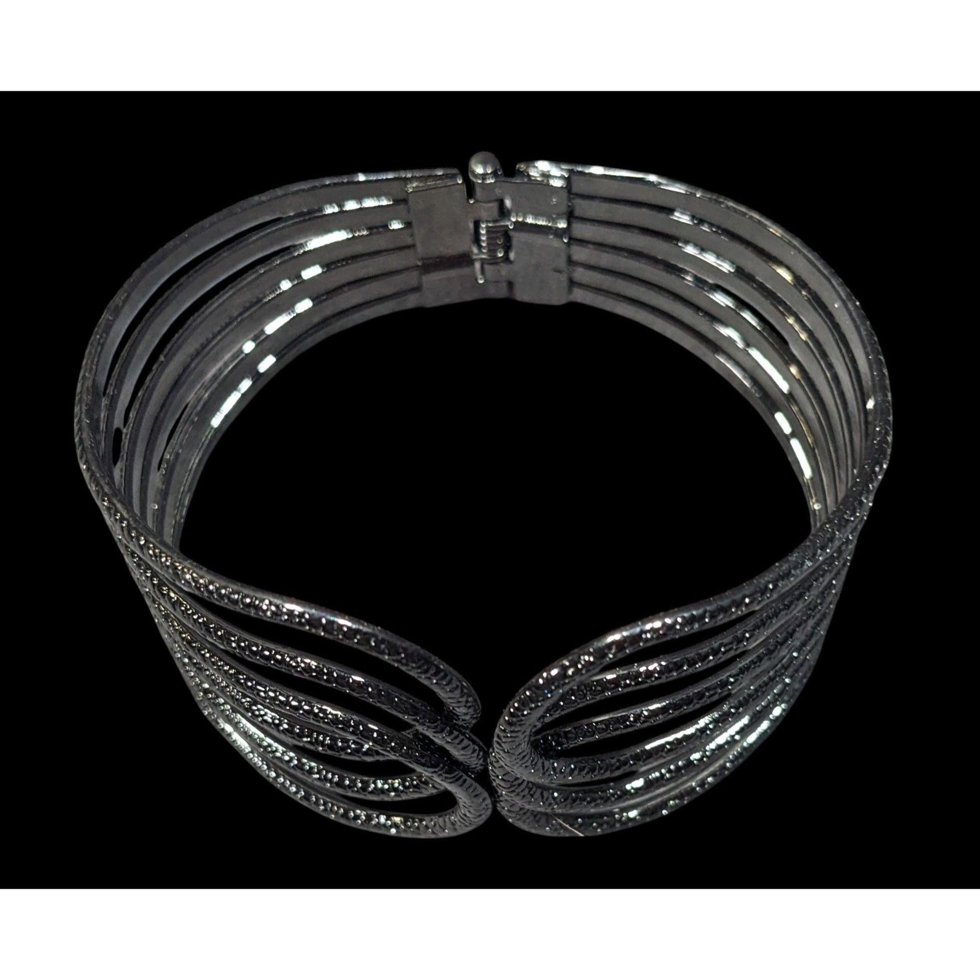 Other Gothic Gunmetal Tone Textured Loop Clamper Bracelet Size ONE SIZE - 2 Thumbnail