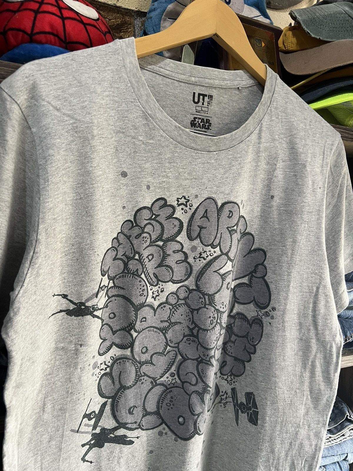 Star Wars 🔥Uniqlo Star Wars Printed Tee Size US M / EU 48-50 / 2 - 7 Thumbnail
