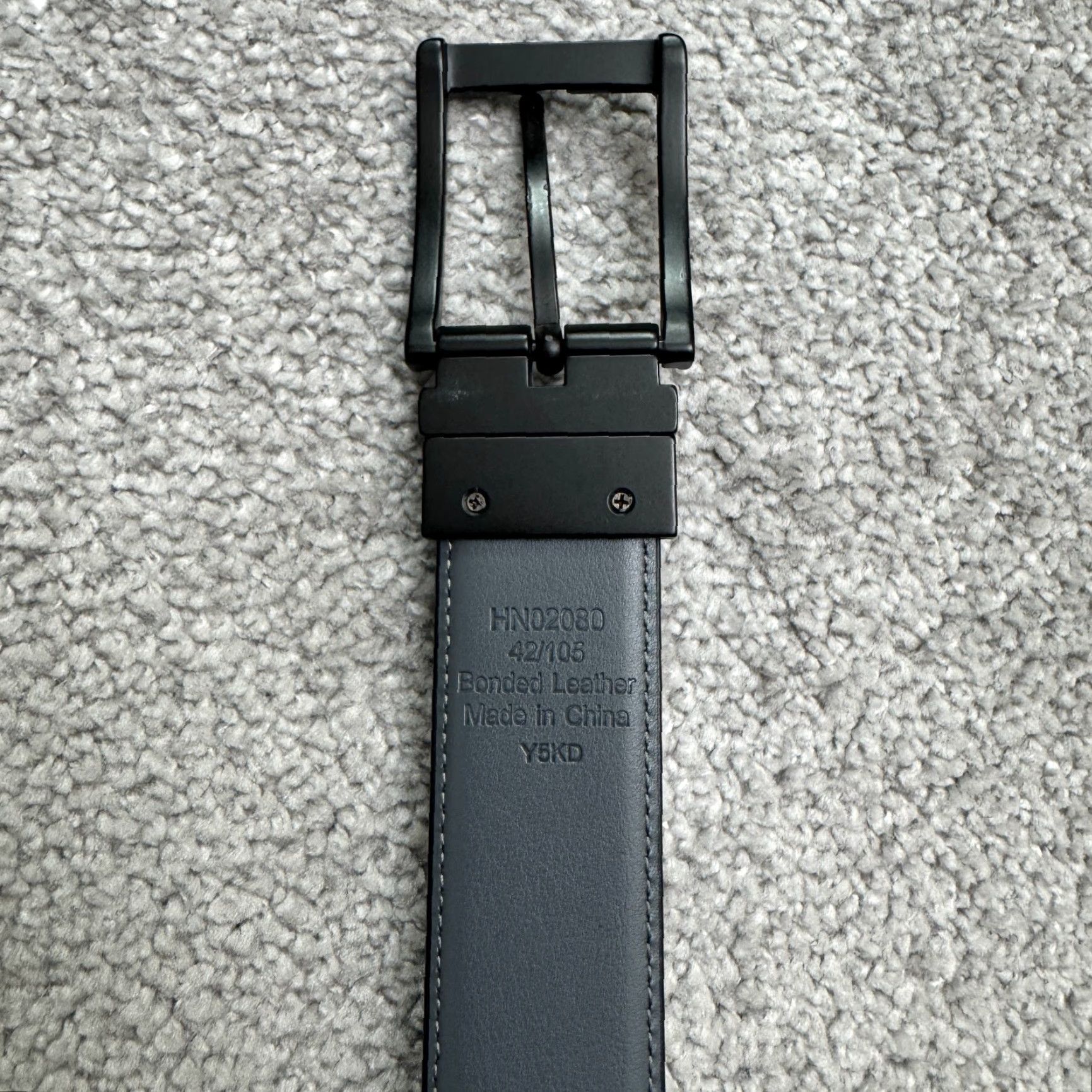 Vintage Penguin Belt Mens 42/105 Black Leather Reversible Buckle Nail Head Matte Work Dress NWOT Vintage: No (oops) Size 42 - 2 Thumbnail