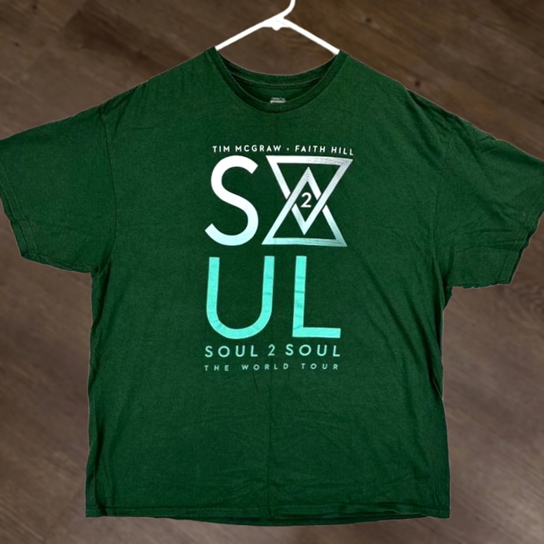 Vintage Soul 2 Soul T-Shirt Men 2XL Green Graphic Print Crew Neck Cotton Tim McGraw Faith Hill Shirt Size US XXL / EU 58 / 5 - 1 Thumbnail