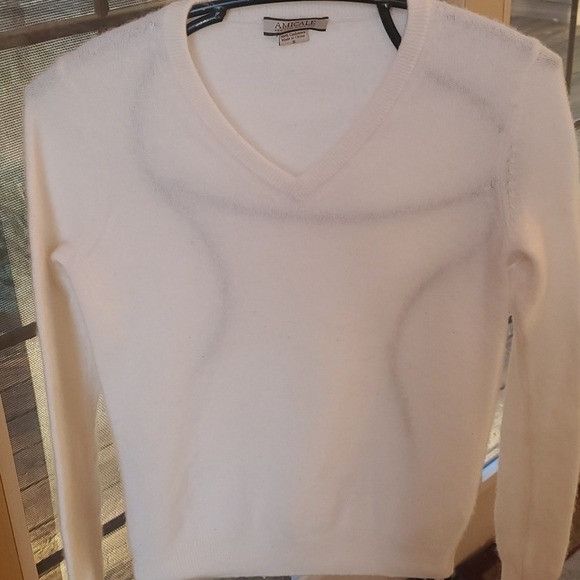 Vintage Amicale Cashmere 100% Vneck Long Slv Sz. S Sweater Size S / US 4 / IT 40 - 2 Thumbnail