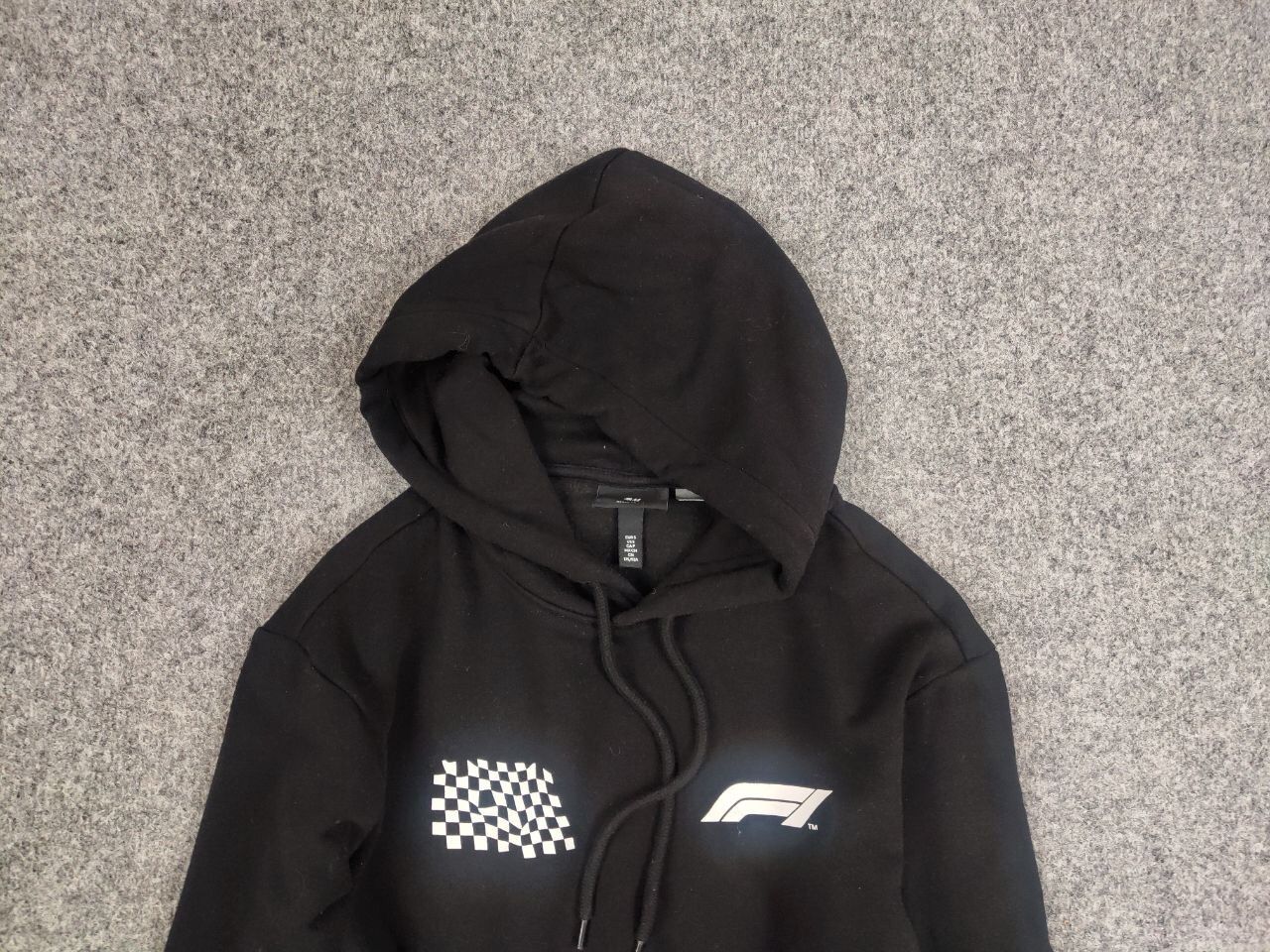 Formula 1 Formula 1 Classic Racing H&M logo Black Hoodie Size US S / EU 44-46 / 1 - 9 Thumbnail