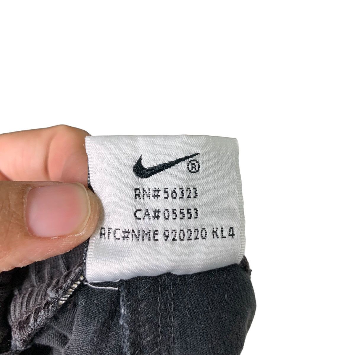 Nike NIKE SILVER TAG Embroidery Small Logo Shorts #0337-C16 Size US 26 / EU 42 - 11 Thumbnail