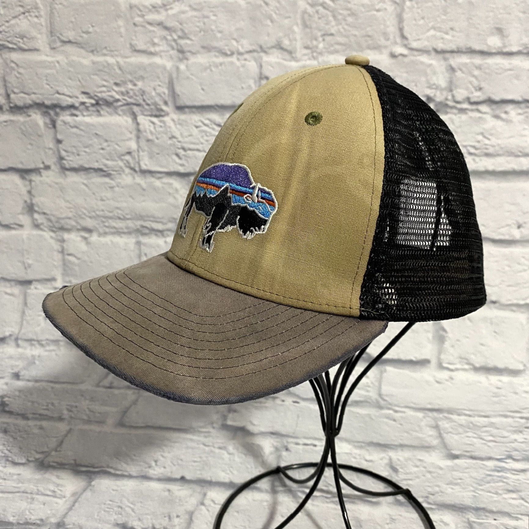Patagonia Patagonia Fitz Roy Bison Buffalo Bear Snapback Trucker Hat Cap Tan Distressed Brown Adjustable Men Cap Hat Size ONE SIZE - 5 Thumbnail