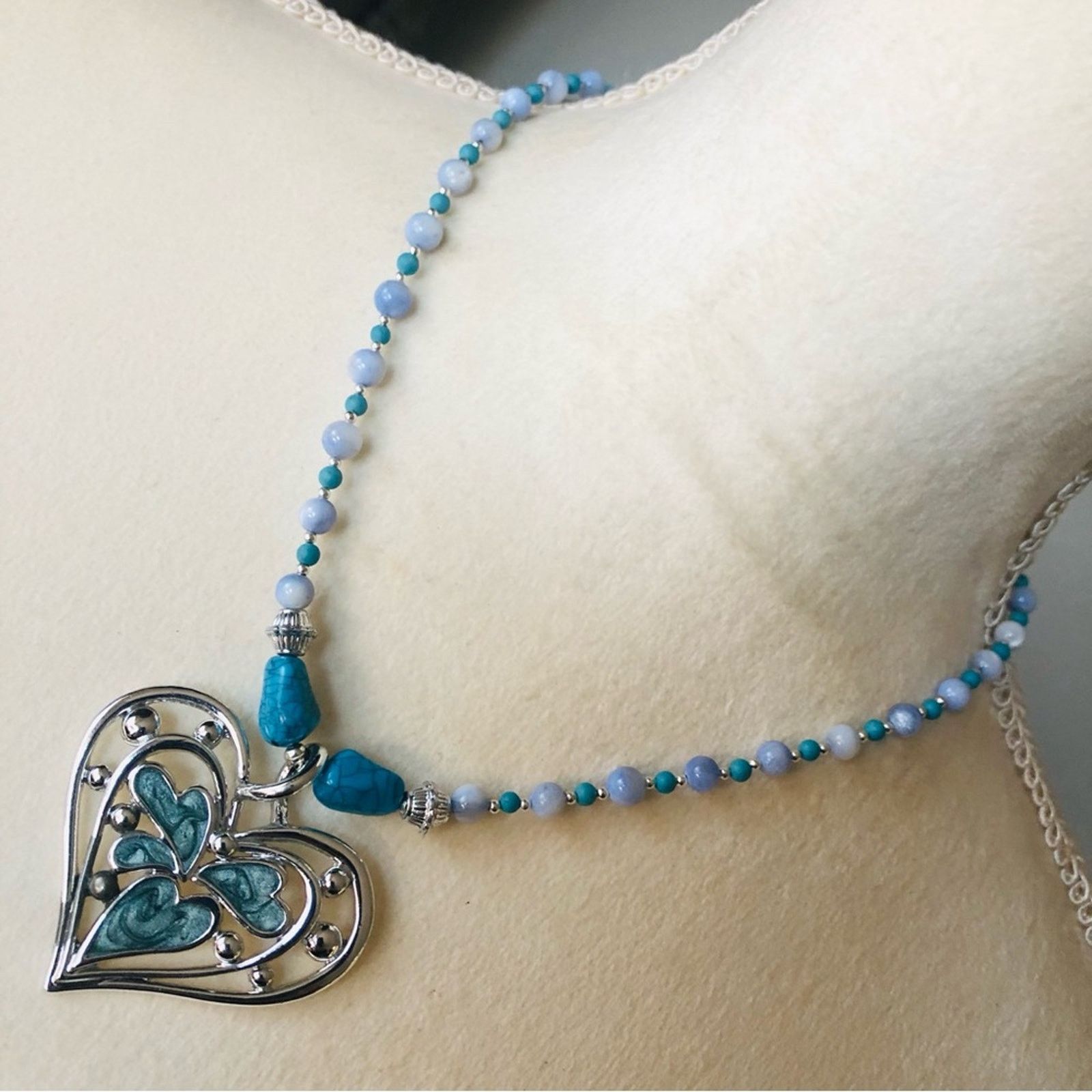 Handmade Handcrafted repurpose heart pendant howlite bead necklace Size ONE SIZE - 1 Thumbnail