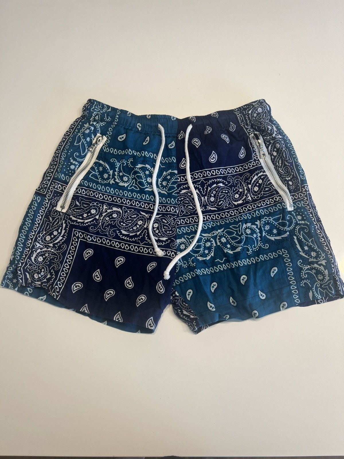 NDG Studio Bandana shorts Size US 31 - 1 Thumbnail