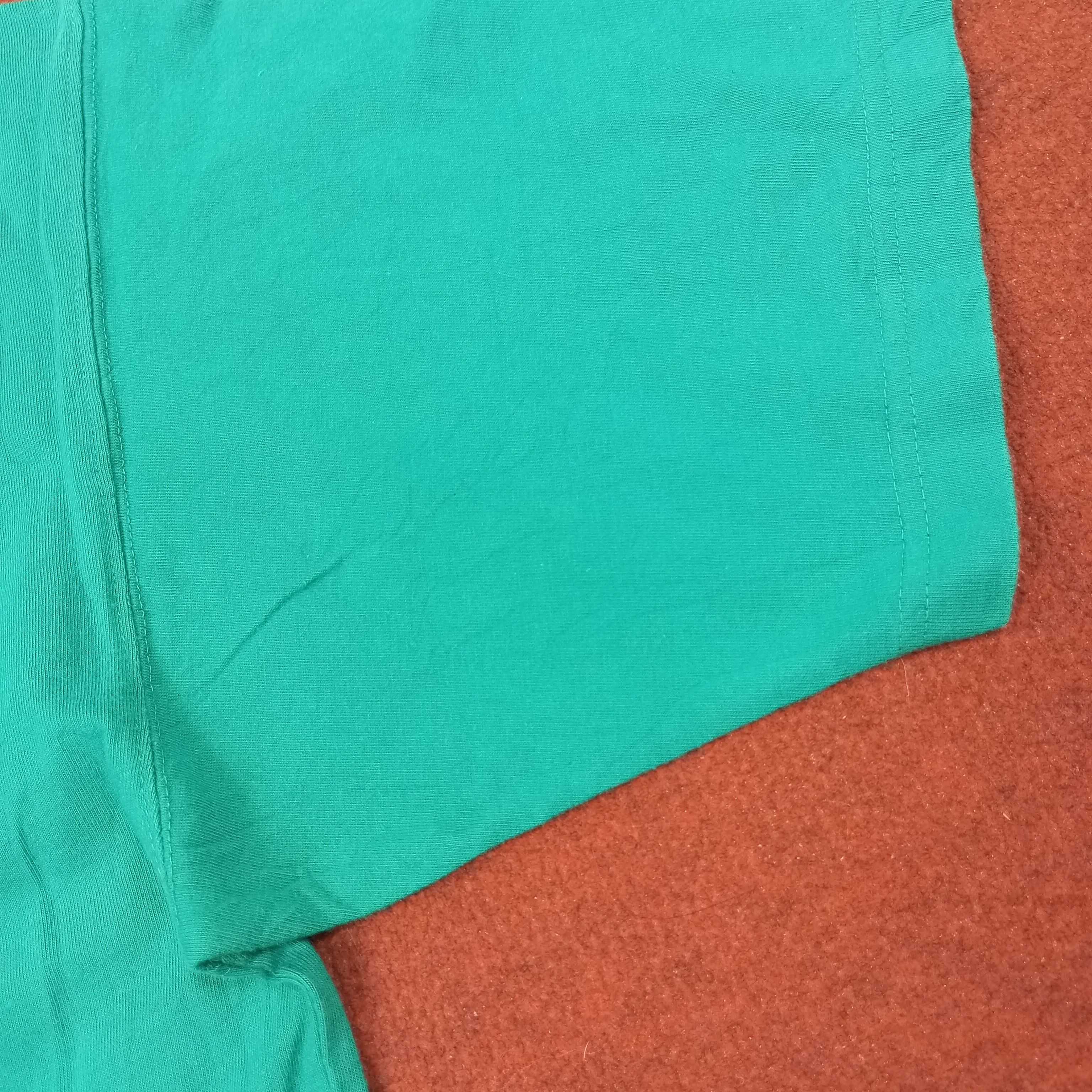 Yves Saint Laurent Yves Saint Laurent YSL Pocket Design Tshirt c239n21 Size US L / EU 52-54 / 3 - 7 Thumbnail