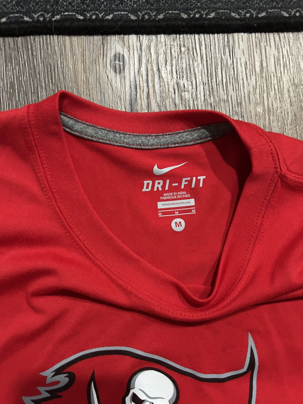 NFL Tampa Bay Buccaneers Dri-Fit Team Apparel Size US M / EU 48-50 / 2 - 2 Thumbnail