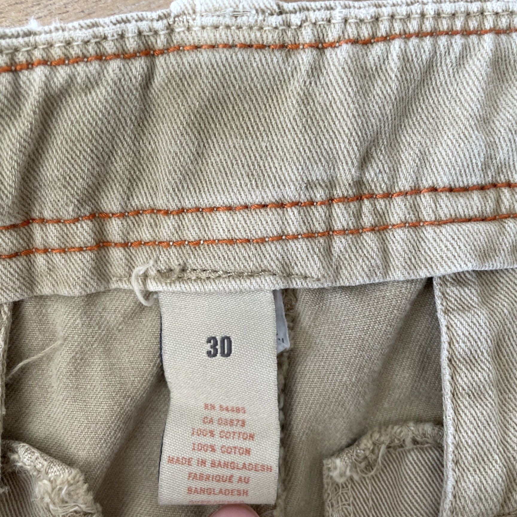 American Eagle Outfitters VINTAGE American Eagle Outfitters Cargo Shorts Mens 30 Beige Grunge Pocket Cargo Short Casual Workwear 2000s Y2K VTG Boys Mens Size US 30 / EU 46 - 4 Thumbnail