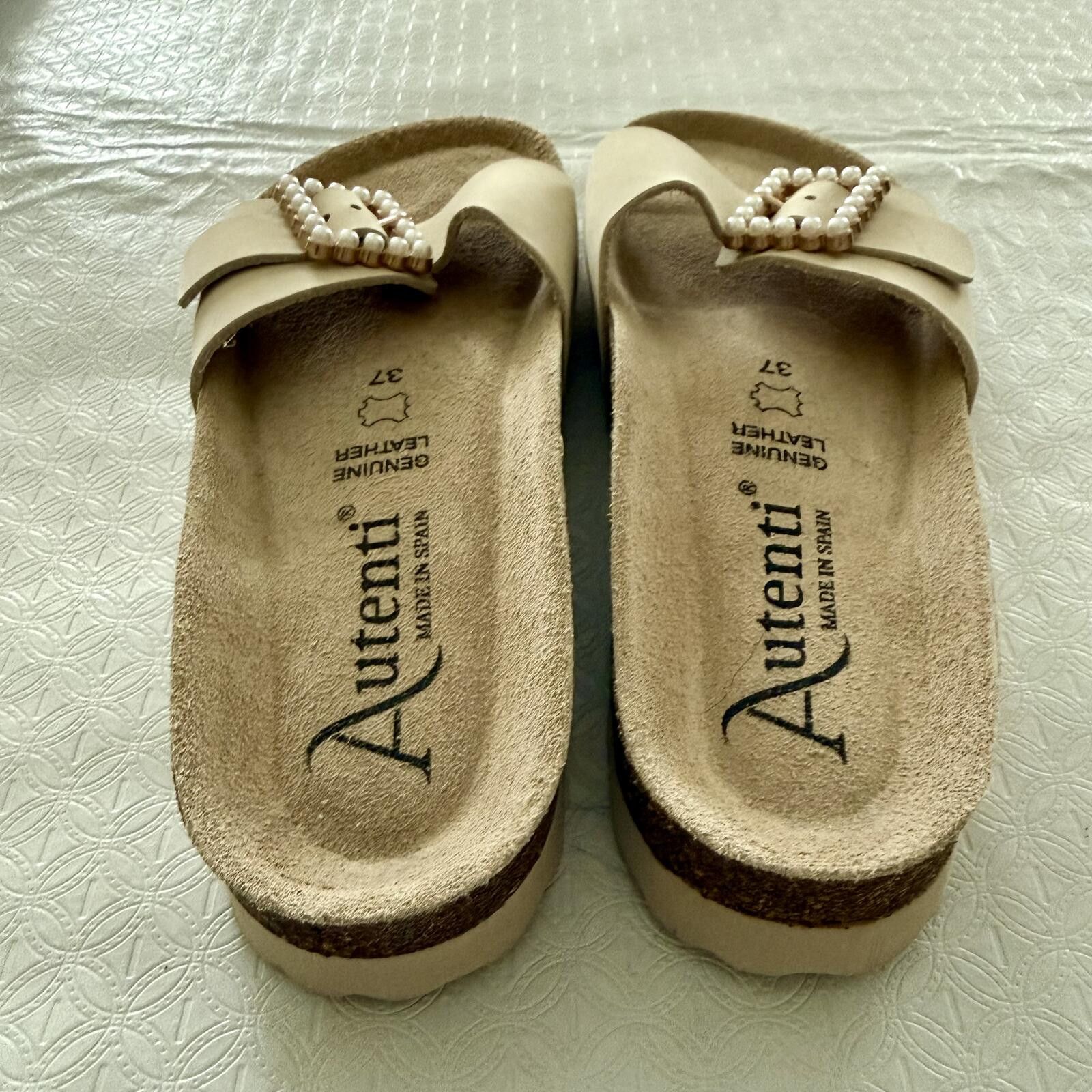 Chase Authentics Autenti Beige Genuine Leather Slide Sandals Size US 6 / IT 36 - 2 Thumbnail