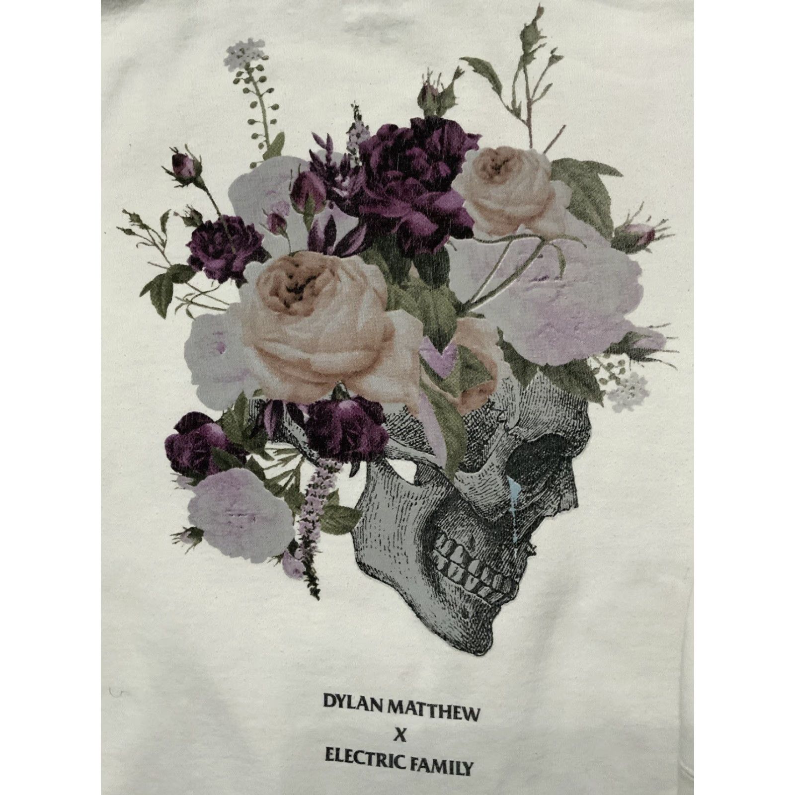 Vintage Electric Family X Dylan Matthew Hoodie 2XL White No Rain No Flowers Skull Rose Pullover Mens 2021 Size US XXL / EU 58 / 5 - 2 Thumbnail