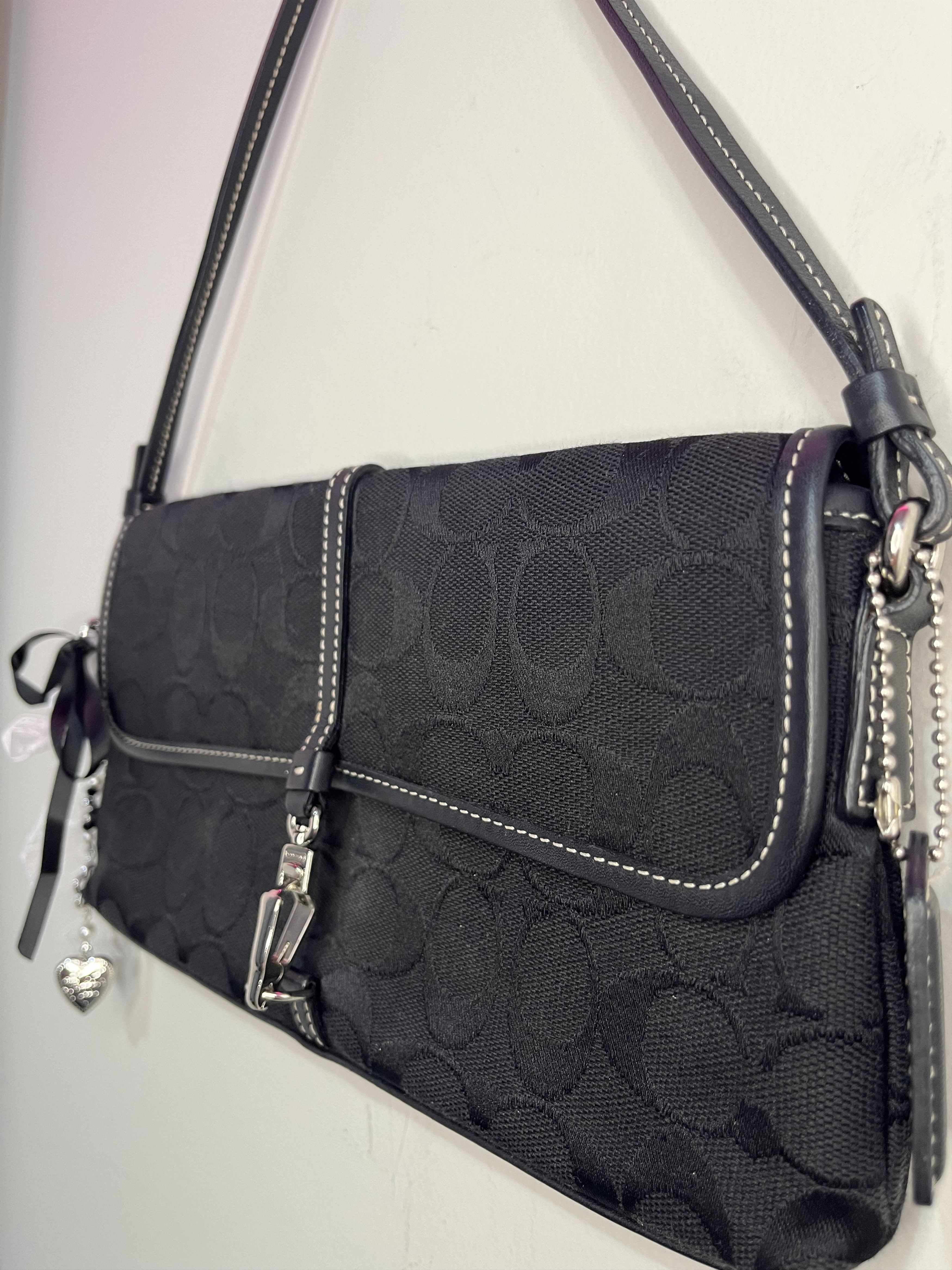 Coach Vintage Coach Hampton Shoulder Bag Black Signature Jacquard Size ONE SIZE - 3 Thumbnail