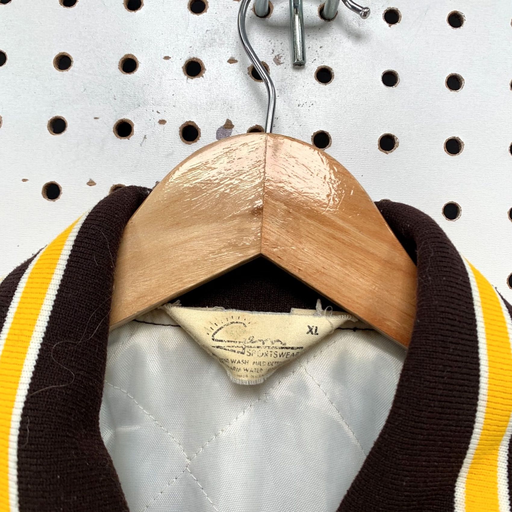 Salem Sportswear VINTAGE Gem Sportswear DADS CLUB Satin Snap Jacket Mens XL Brown USA 70s 80s Bomber Jacket Mens Size US XL / EU 56 / 4 - 2 Thumbnail