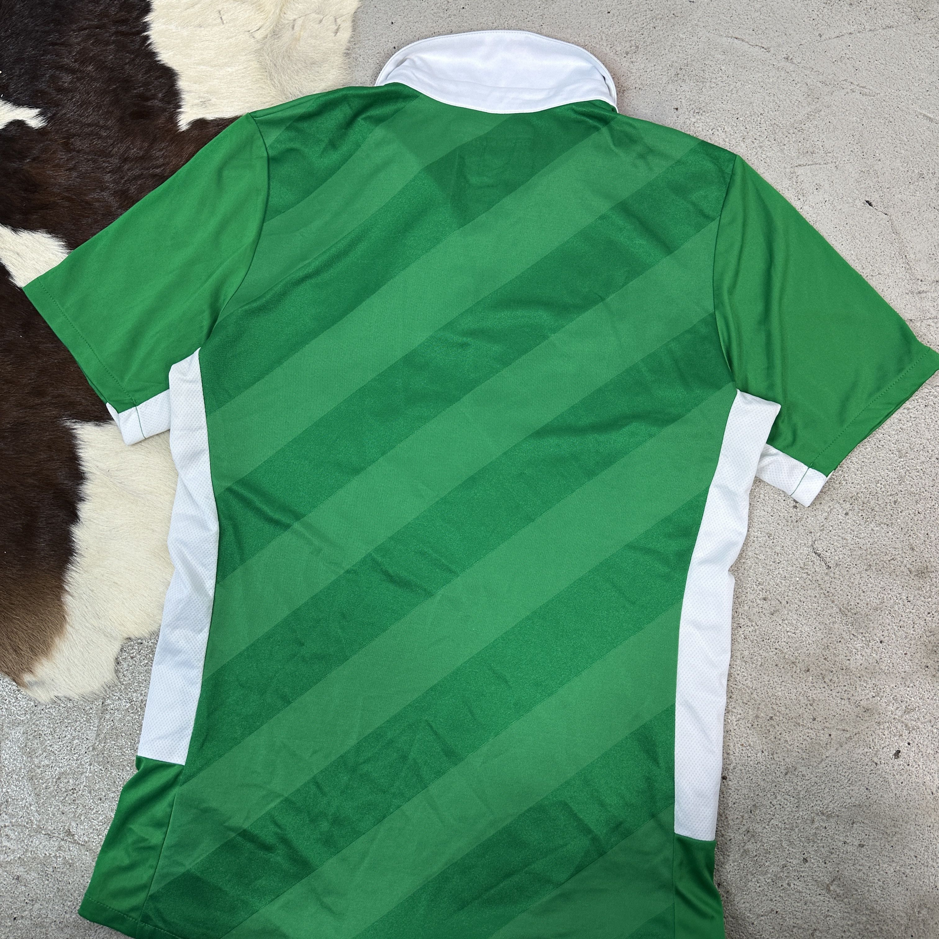 Umbro × Vintage Jersey Umbro Ireland 2016 Home Size US S / EU 44-46 / 1 - 3 Thumbnail