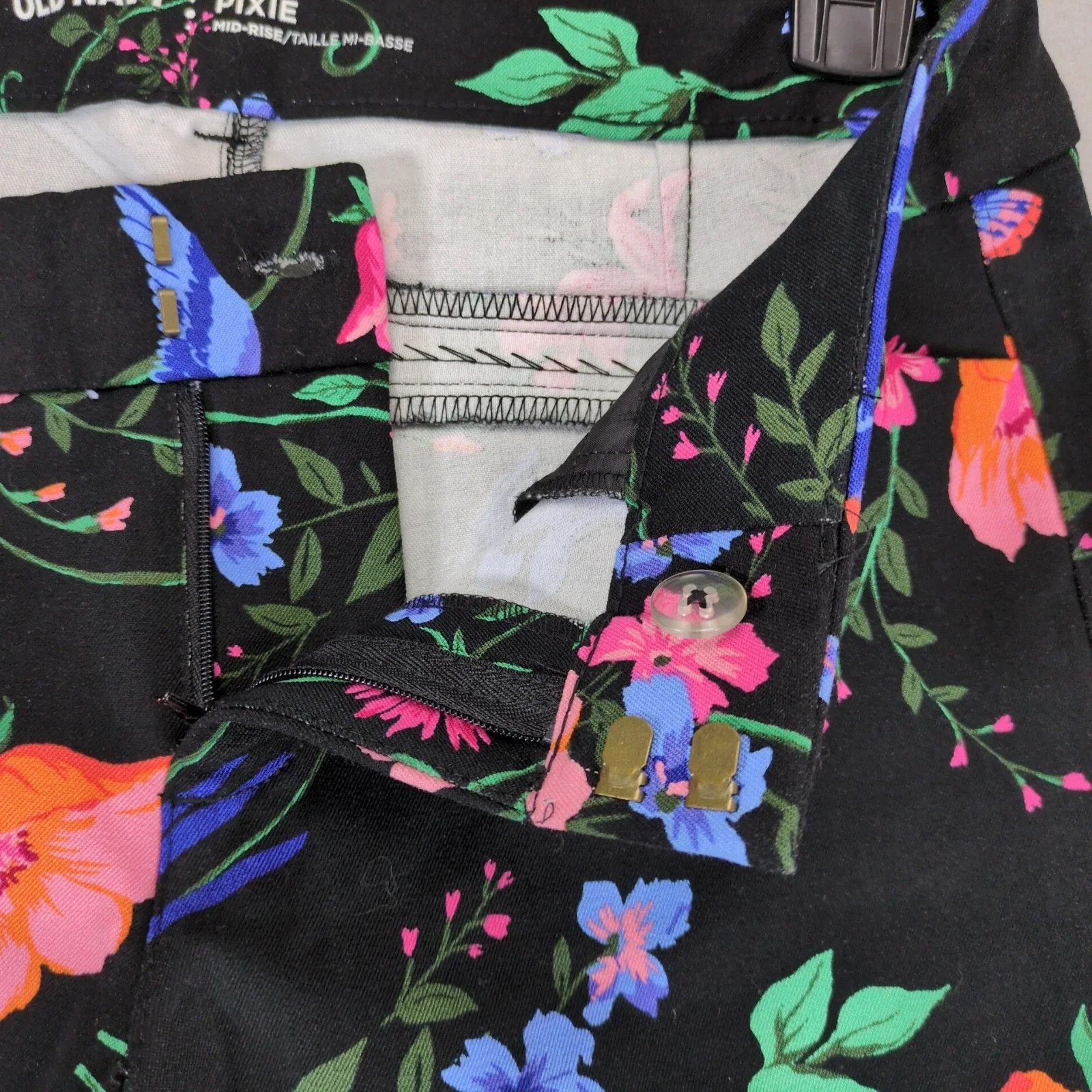Old Navy NWT Old Navy Pixie Floral Print Pants Womens 6 Stretch 30x27 Size 28" / US 6 / IT 42 - 10 Thumbnail