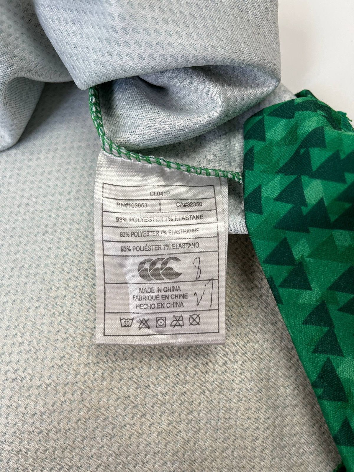Canterbury of New Zealand Canterbury Ireland IRFU Rugby Jersey Vodafone Rare Ireland Size US L / EU 52-54 / 3 - 10 Thumbnail