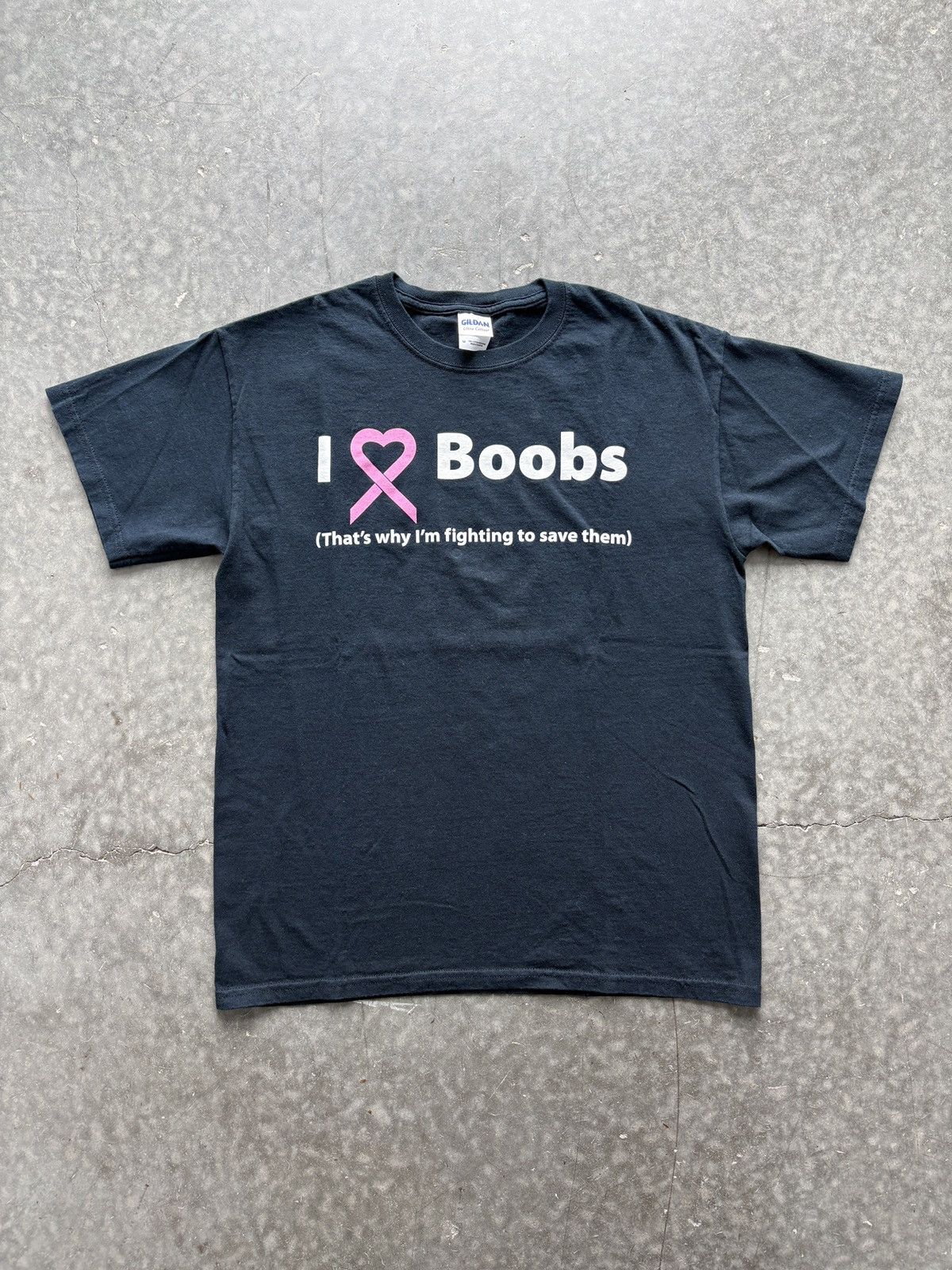 Vintage Vintage Y2K I Love Boobs Graphic Tee Breast Cancer Awareness Size US M / EU 48-50 / 2 - 1 Thumbnail
