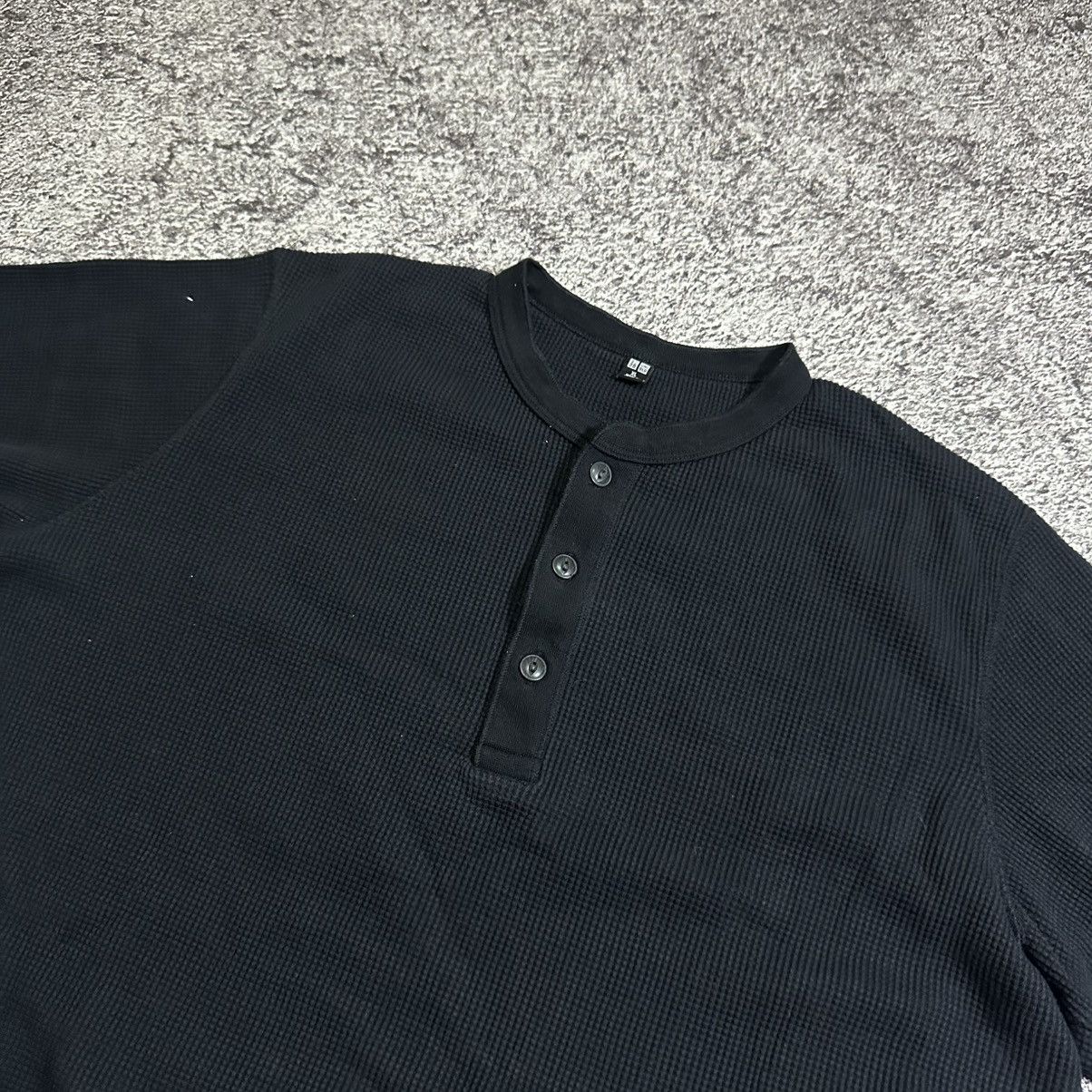 Uniqlo BUTTON UP THERMAL TSHIRT Size US XL / EU 56 / 4 - 2 Thumbnail
